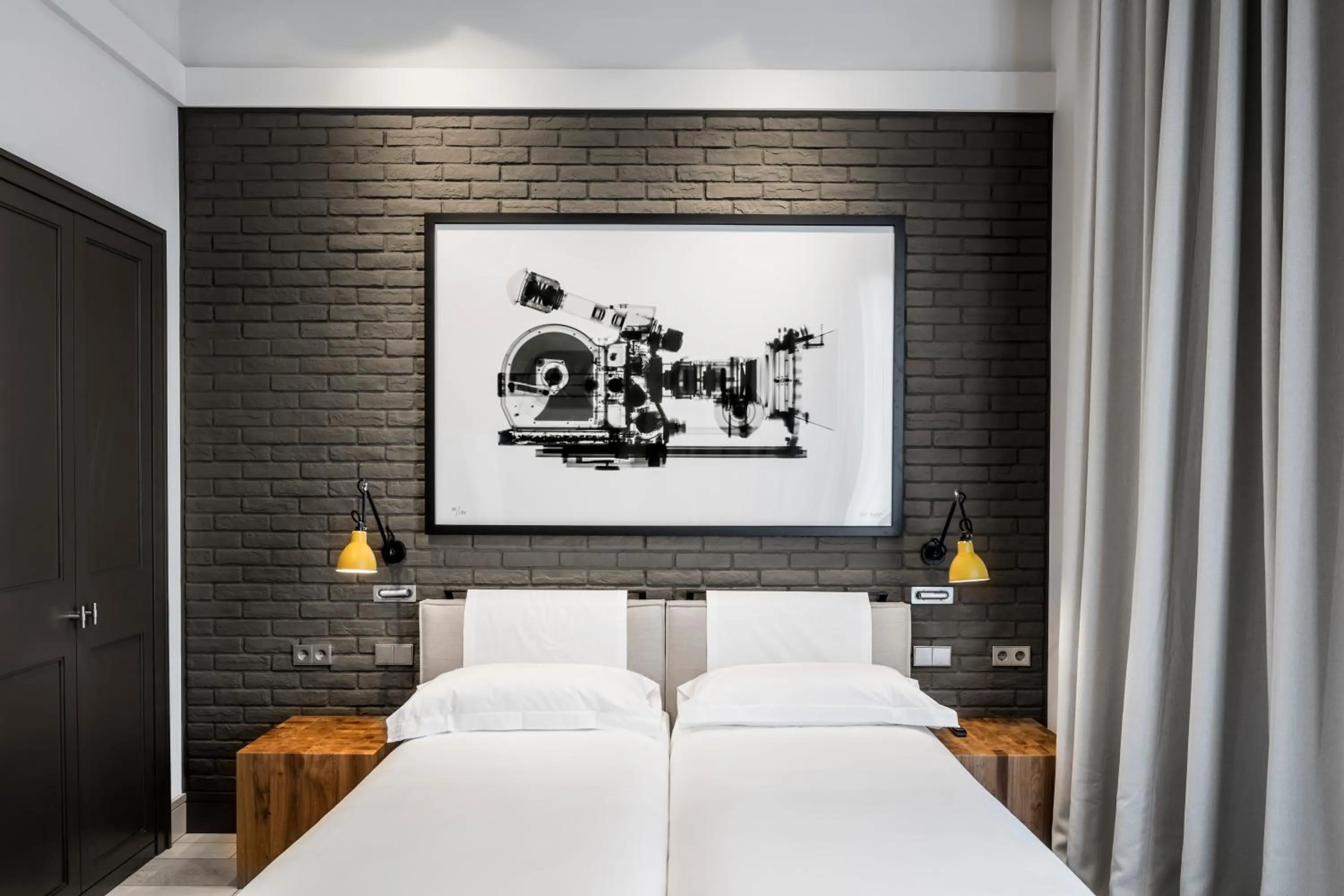 Bedroom, Bed in Midtown Apartments