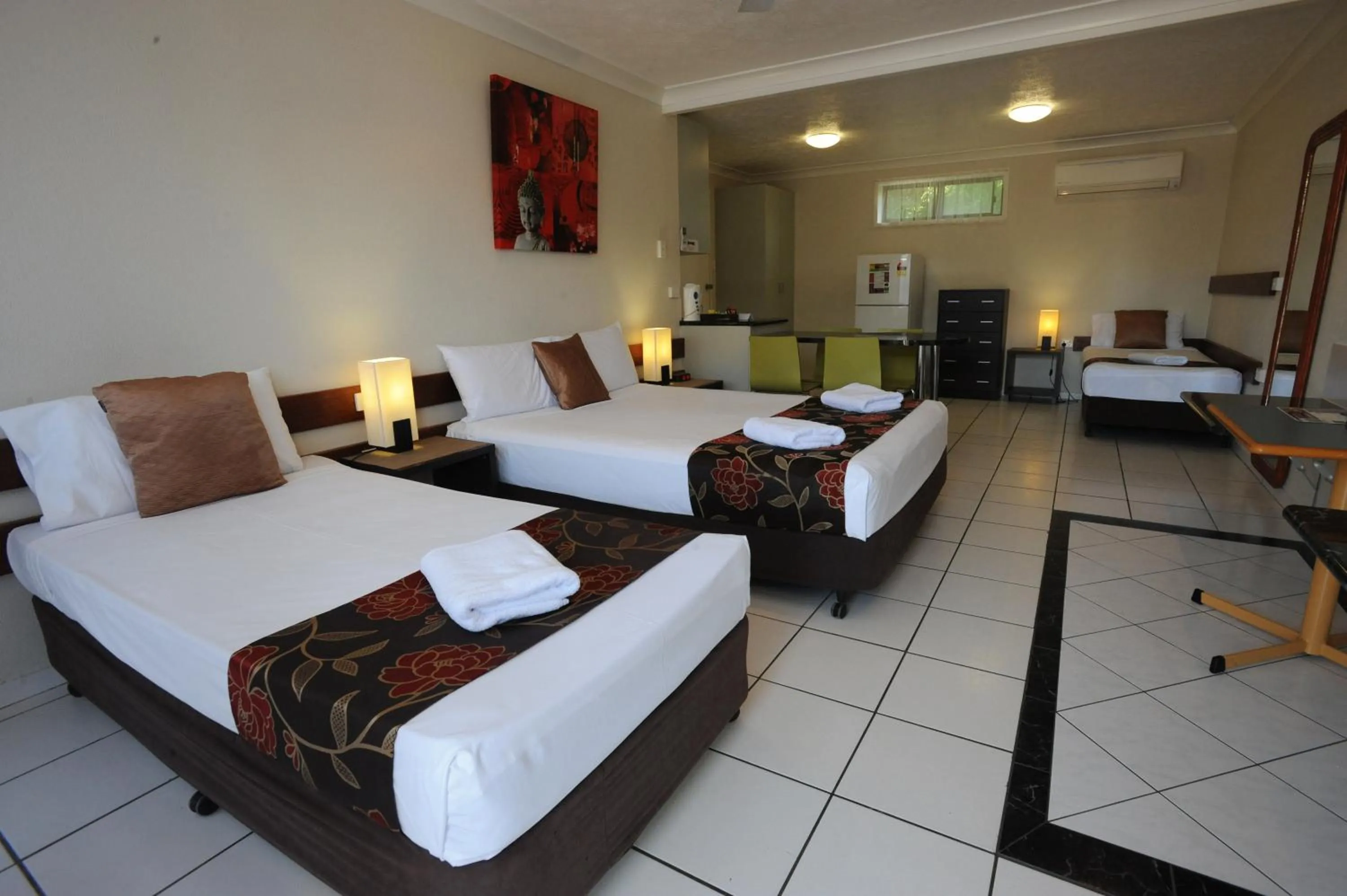 Bed in Shoredrive Motel