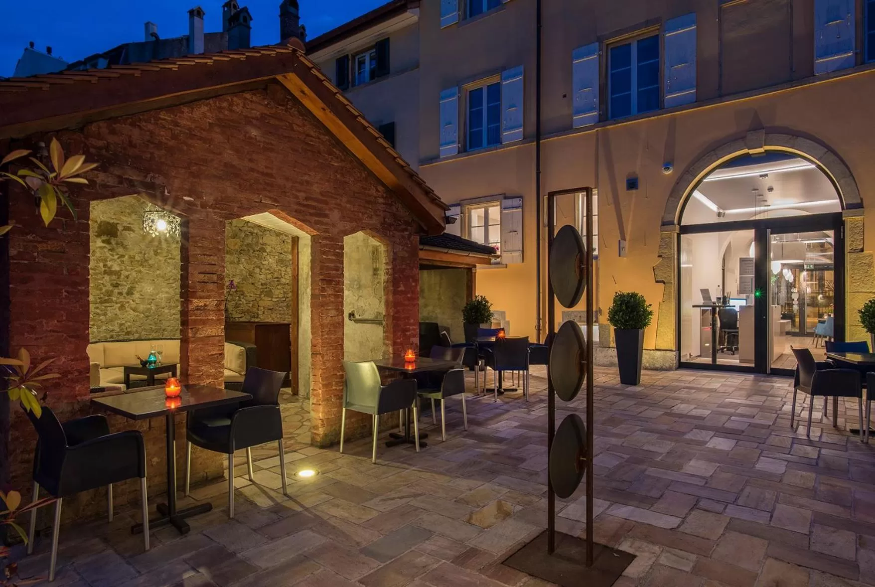Patio in Hôtel du Théâtre, Boutique Hôtel