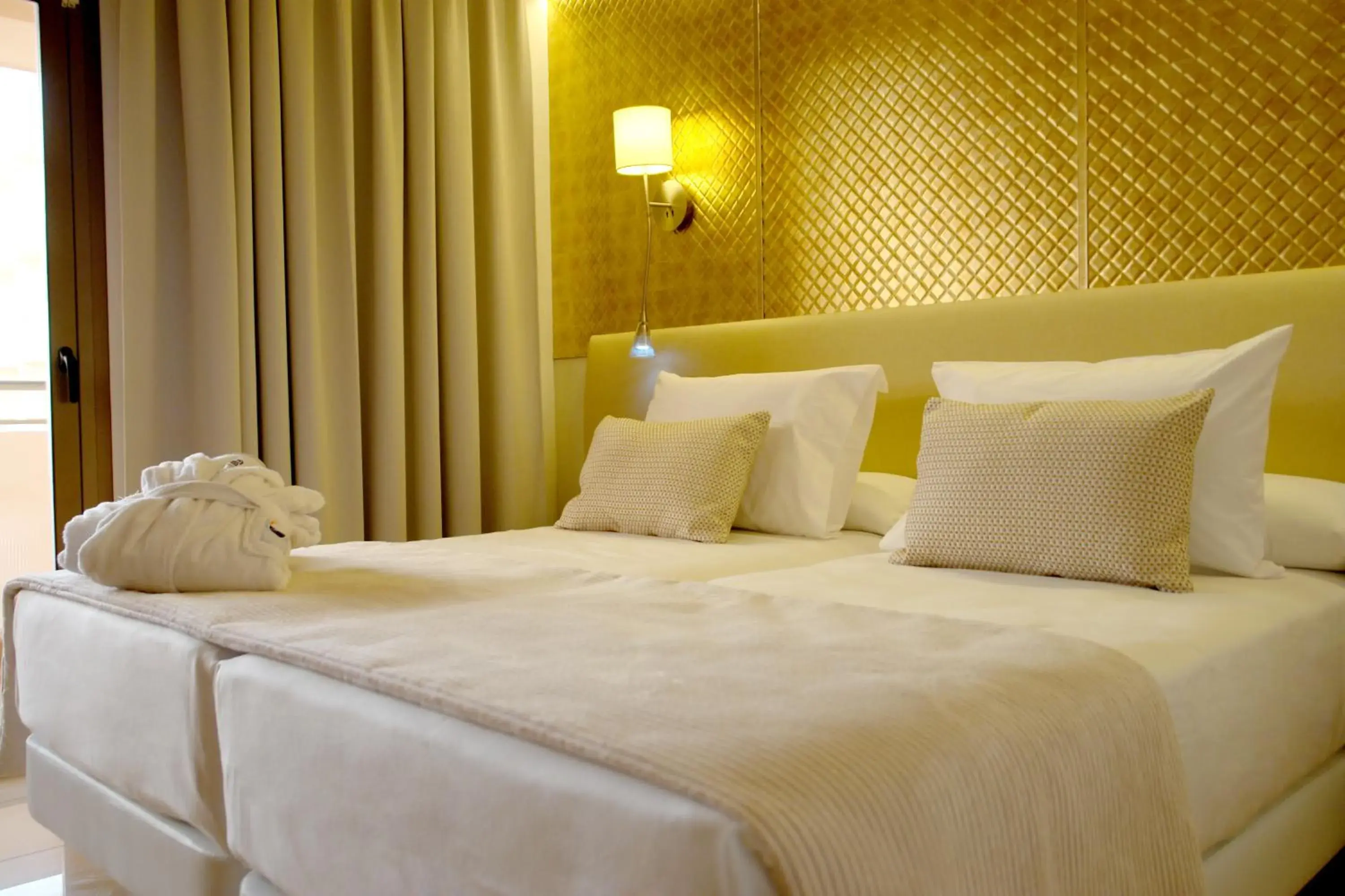 Bed in Invisa Hotel La Cala