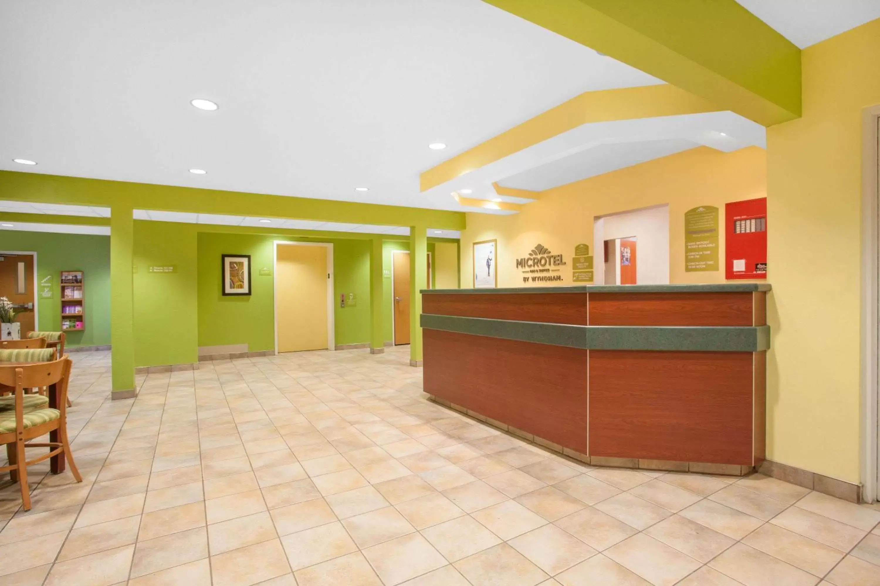Lobby or reception, Lobby/Reception in Microtel Inn & Suites Springville