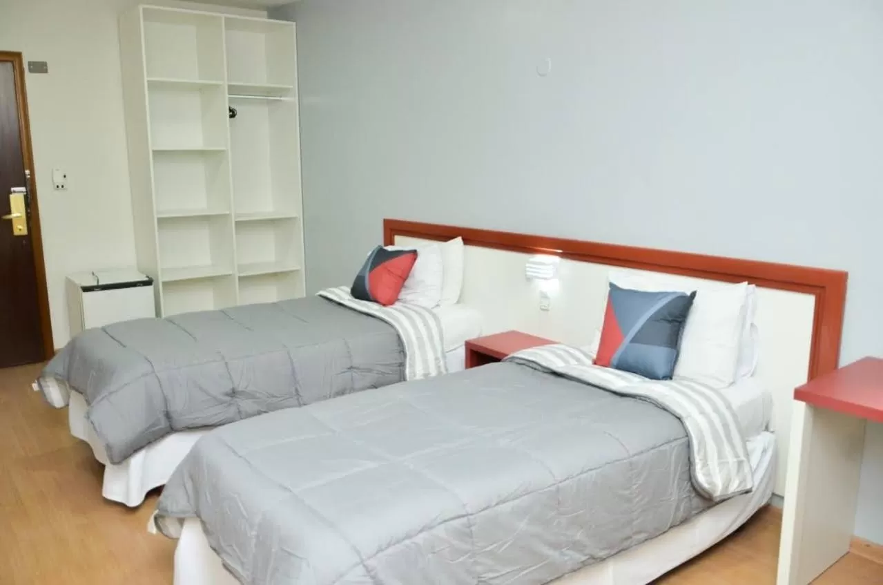 Bed in Embaixador Hotel & Centro de Eventos by Fast10