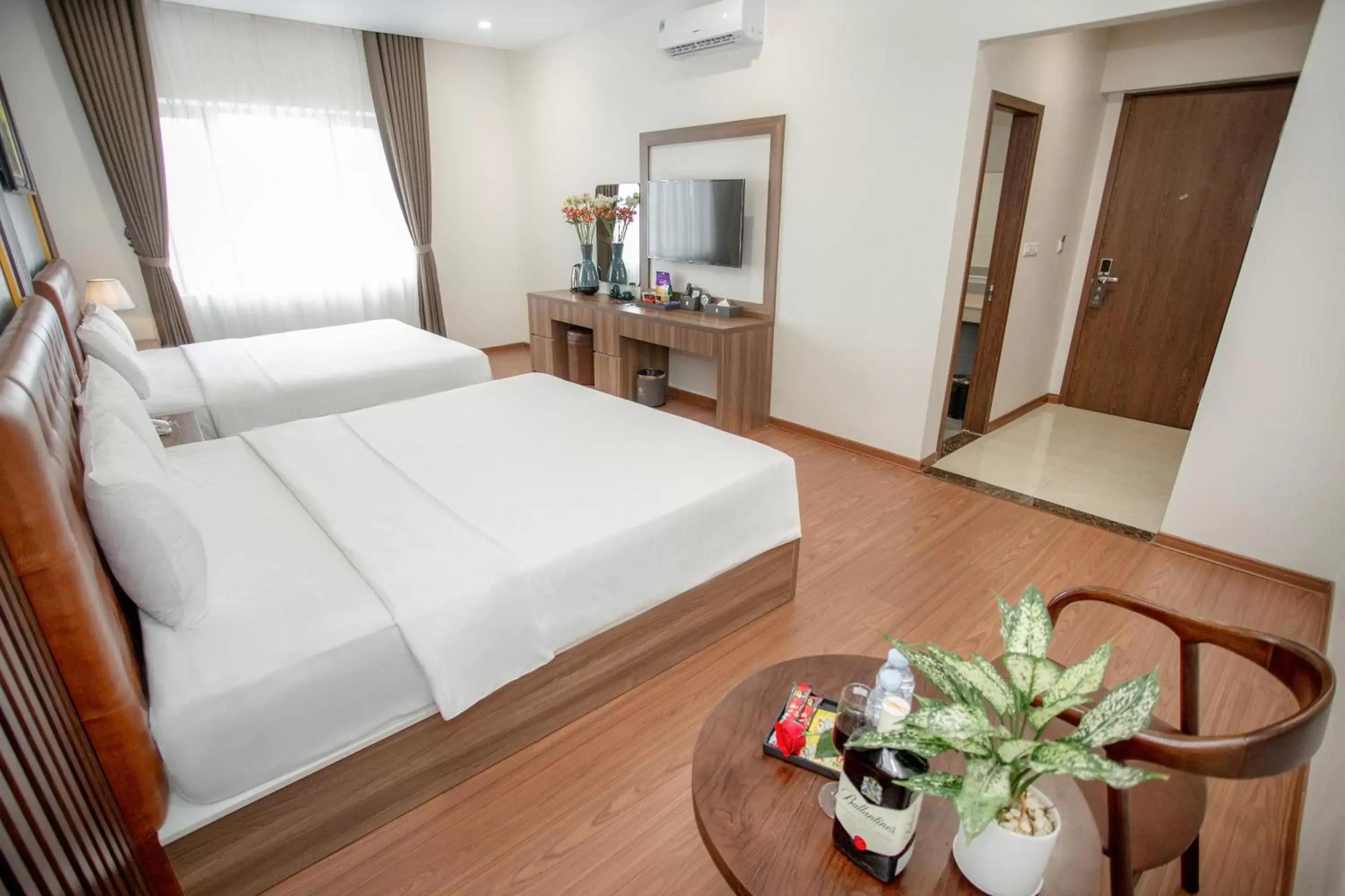 Photo of the whole room, Bed in MOMALI Hotel Ninh Binh Photo of the whole room, Bed in MOMALI Hotel Ninh Binh