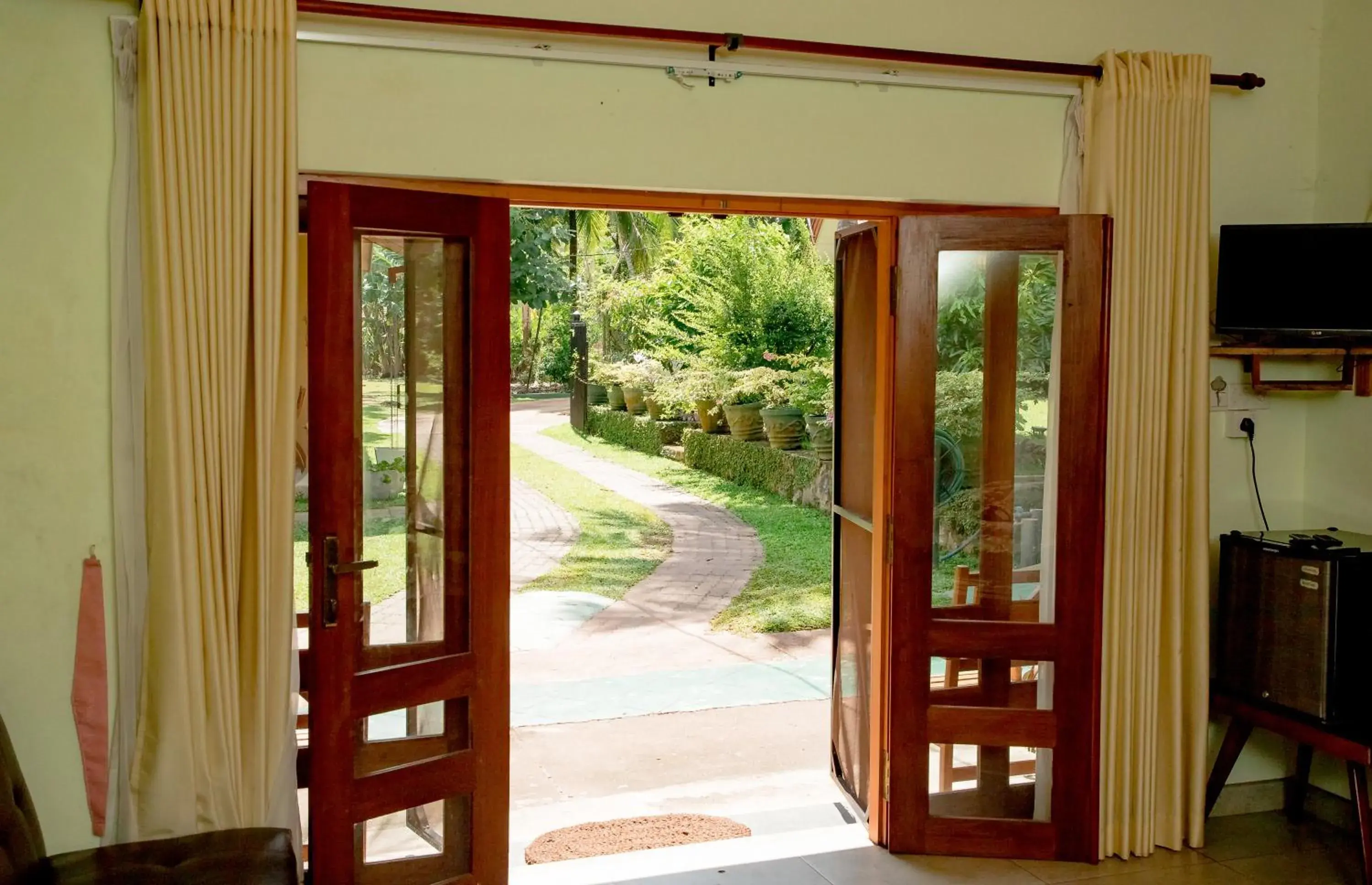 Garden view in Villa Shade