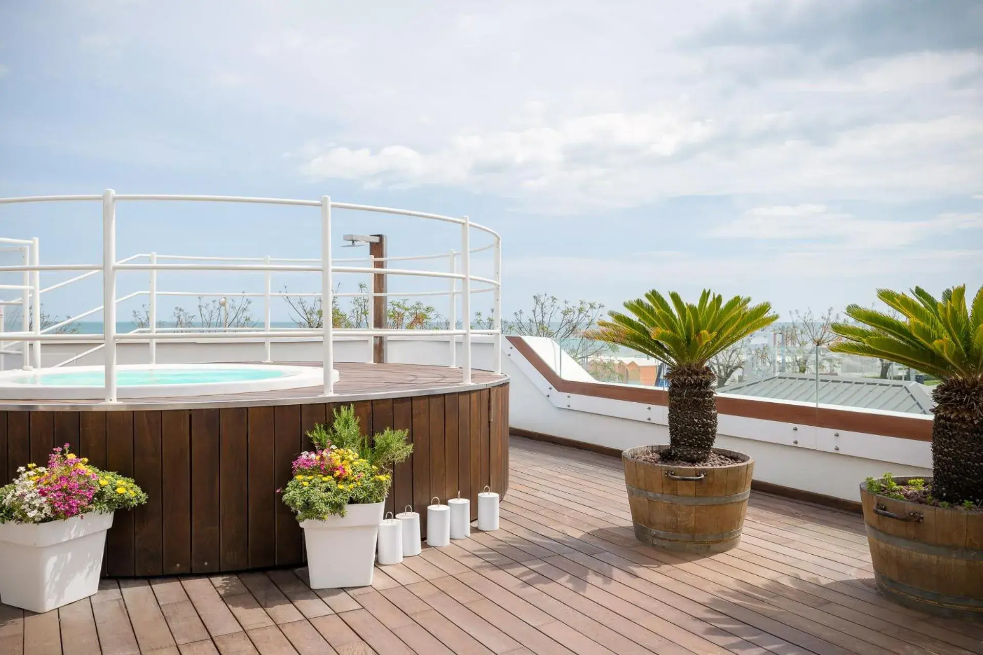 Balcony/Terrace in Trampolines Suite Hotel