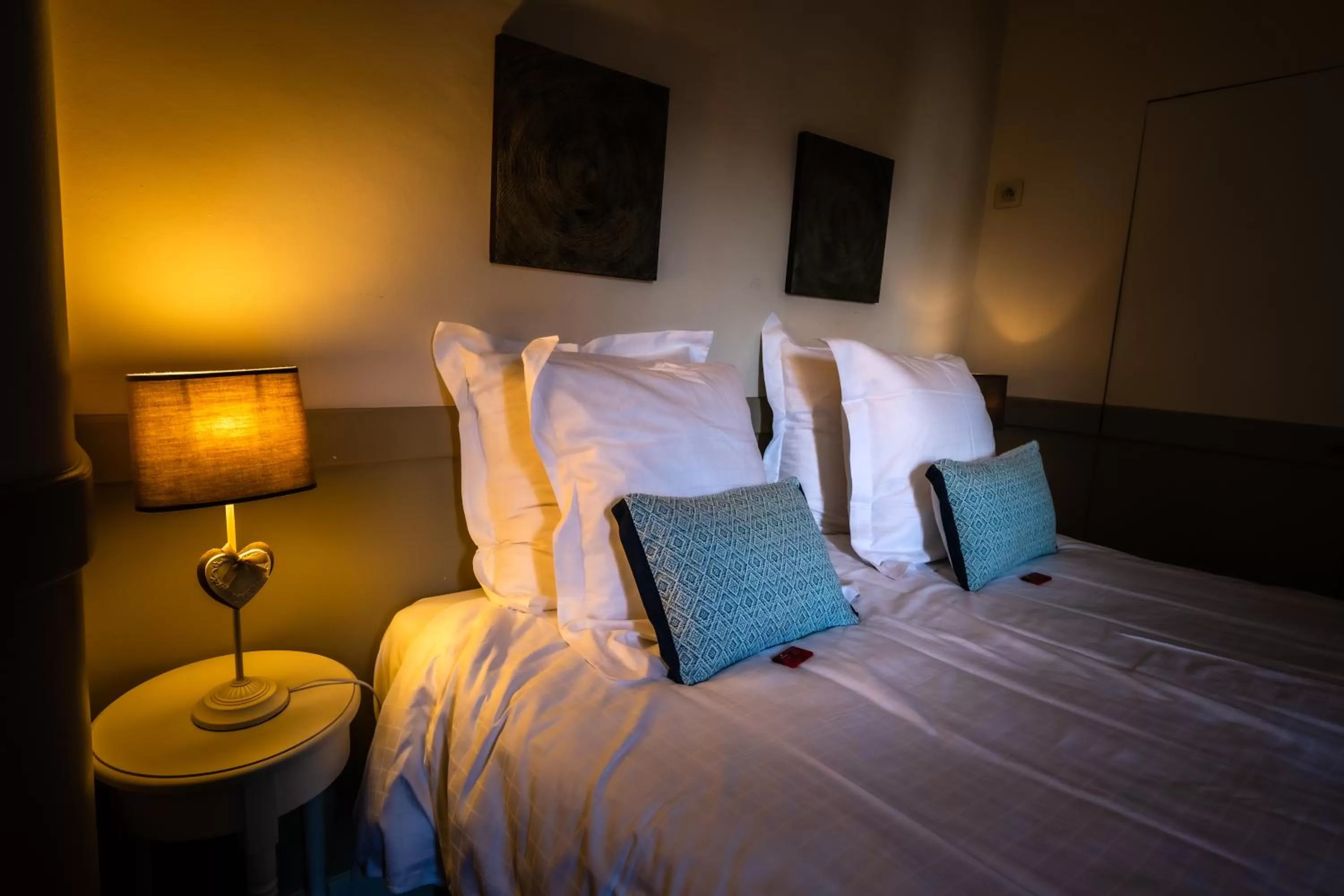 Bed in B&B Maison Rabelais