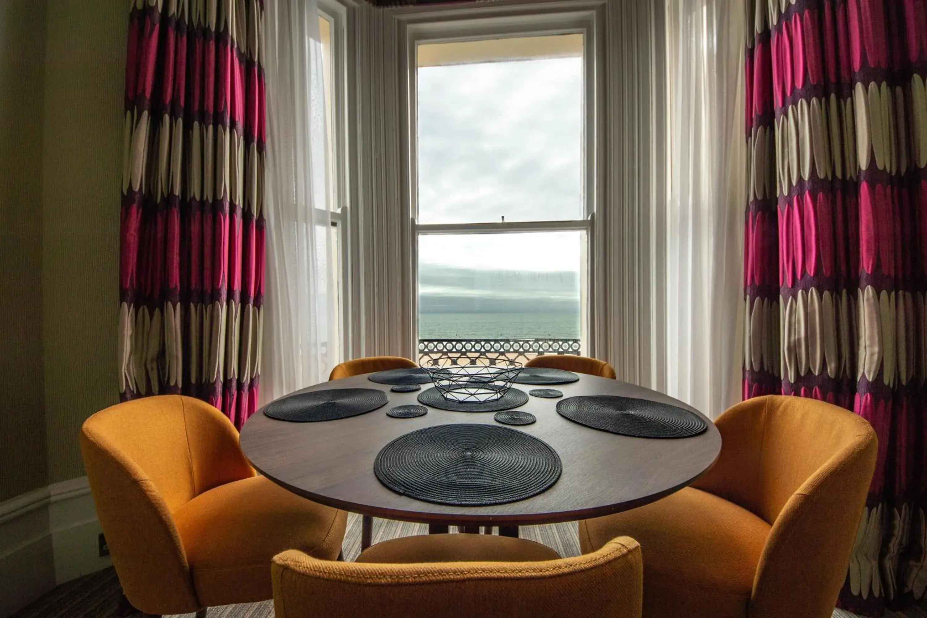 Living room in Best Western York House Hotel