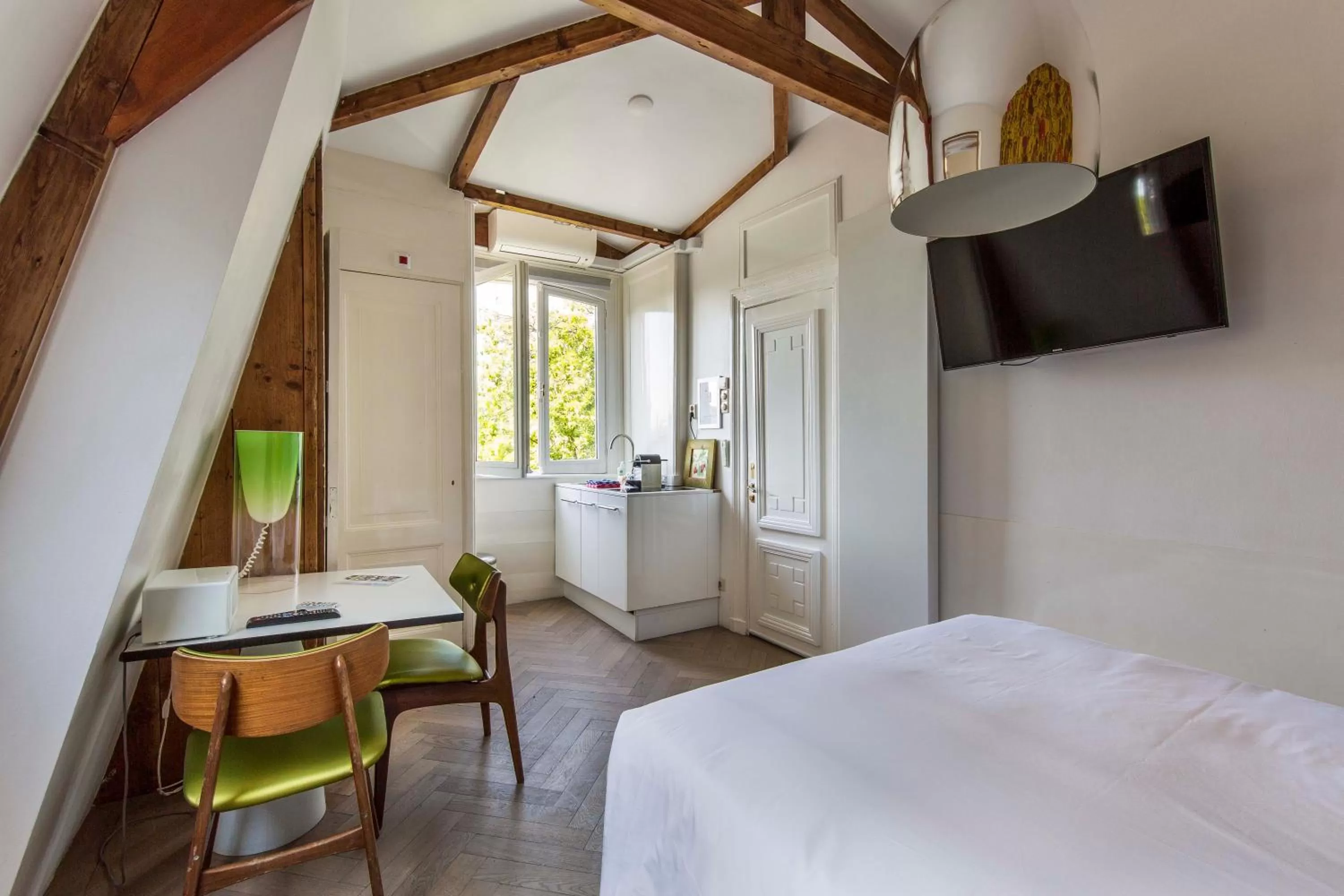 Bed in Amstel Corner Hotel