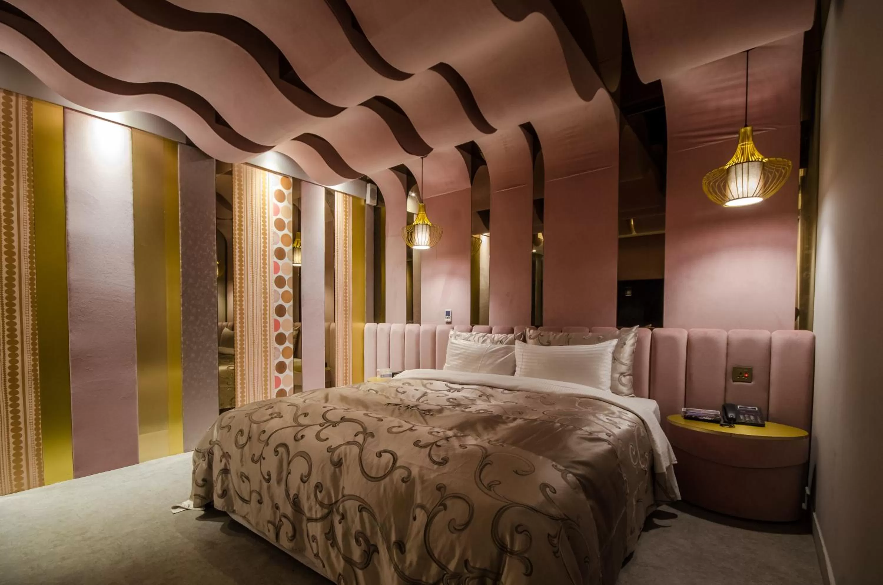 Photo of the whole room, Bed in 合樂商旅 He&Le