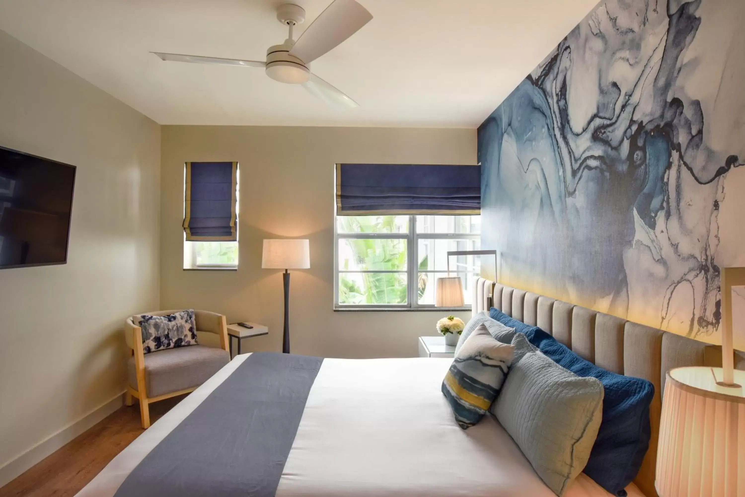 Bed in Hotel Breakwater South Beach