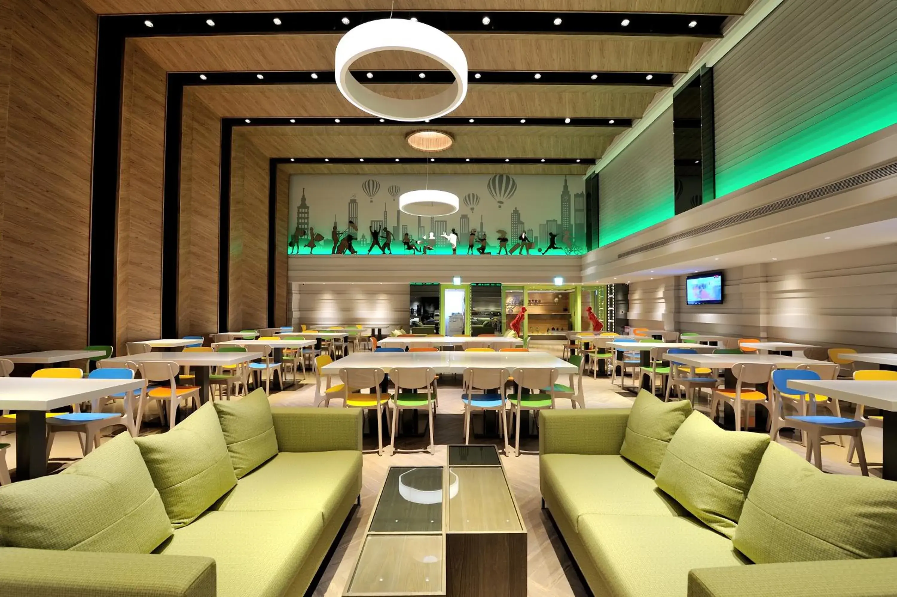 Lounge or bar, Restaurant/Places to Eat in Green World Hotel - Zhonghua