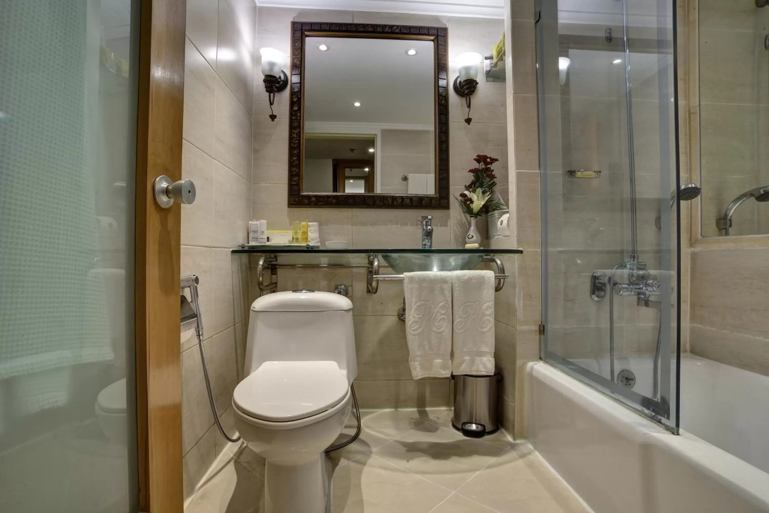 Bathroom in Pearl Continental Hotel, Rawalpindi