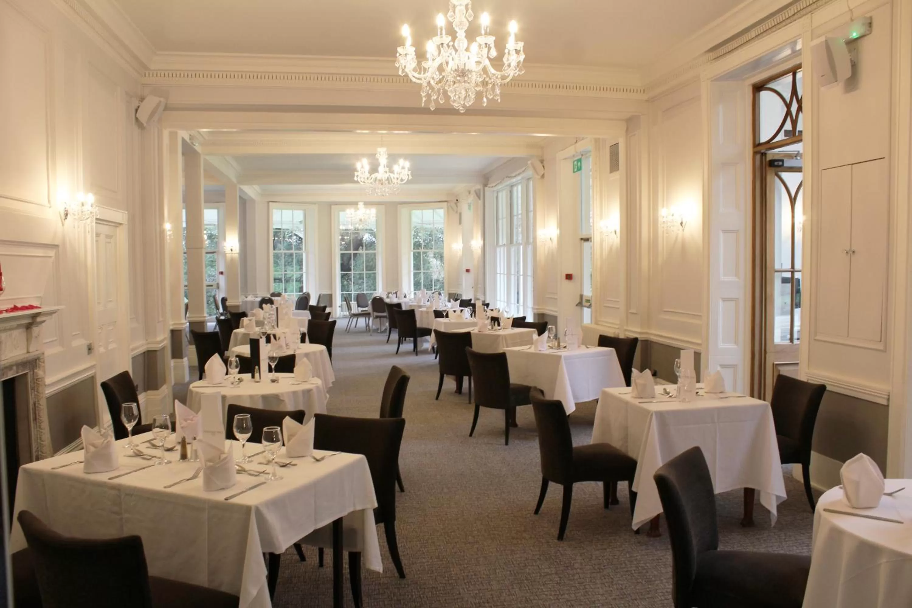 Restaurant/places to eat in Mercure Thurrock Stifford Hall