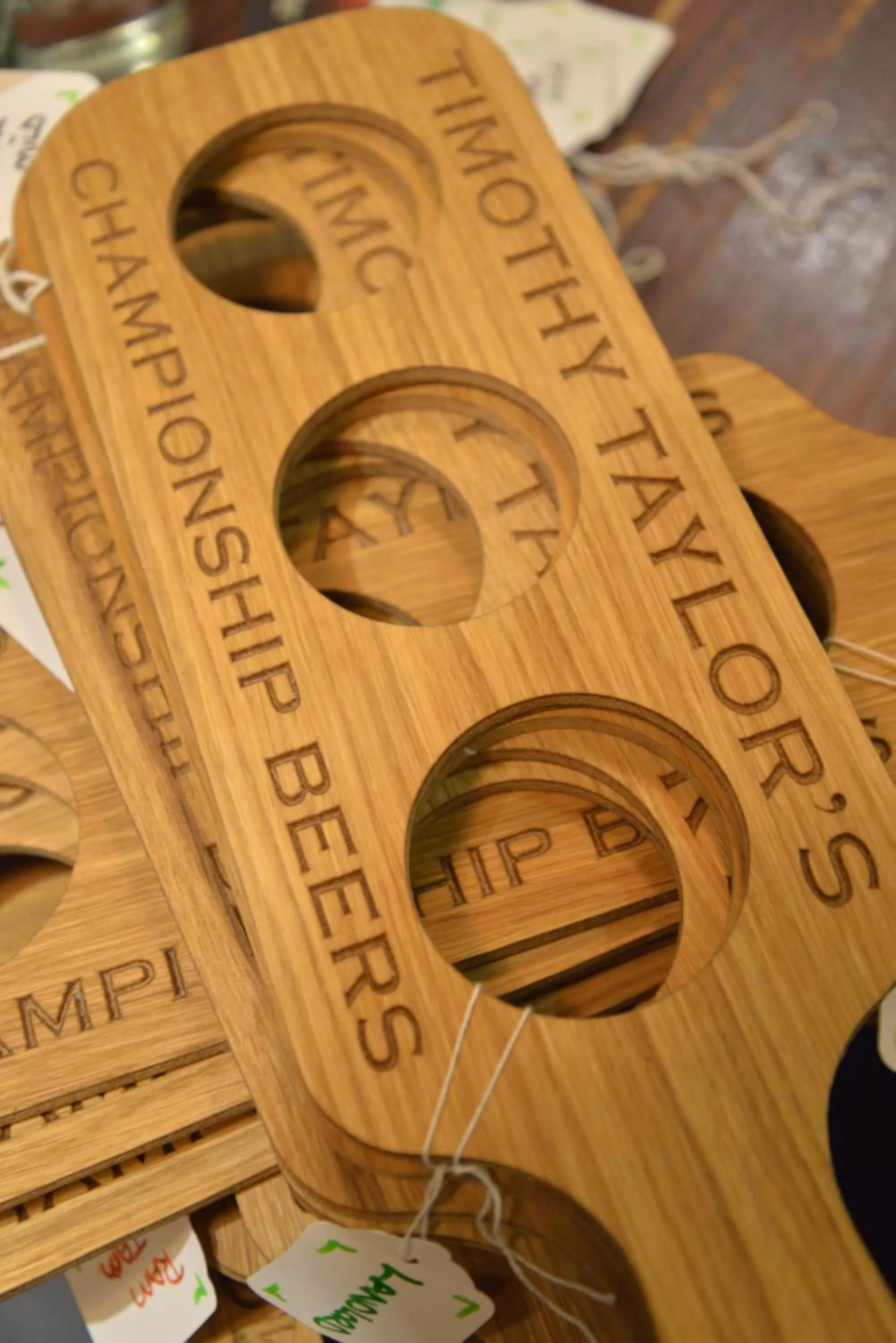 Logo/Certificate/Sign in The Woolly Sheep Inn