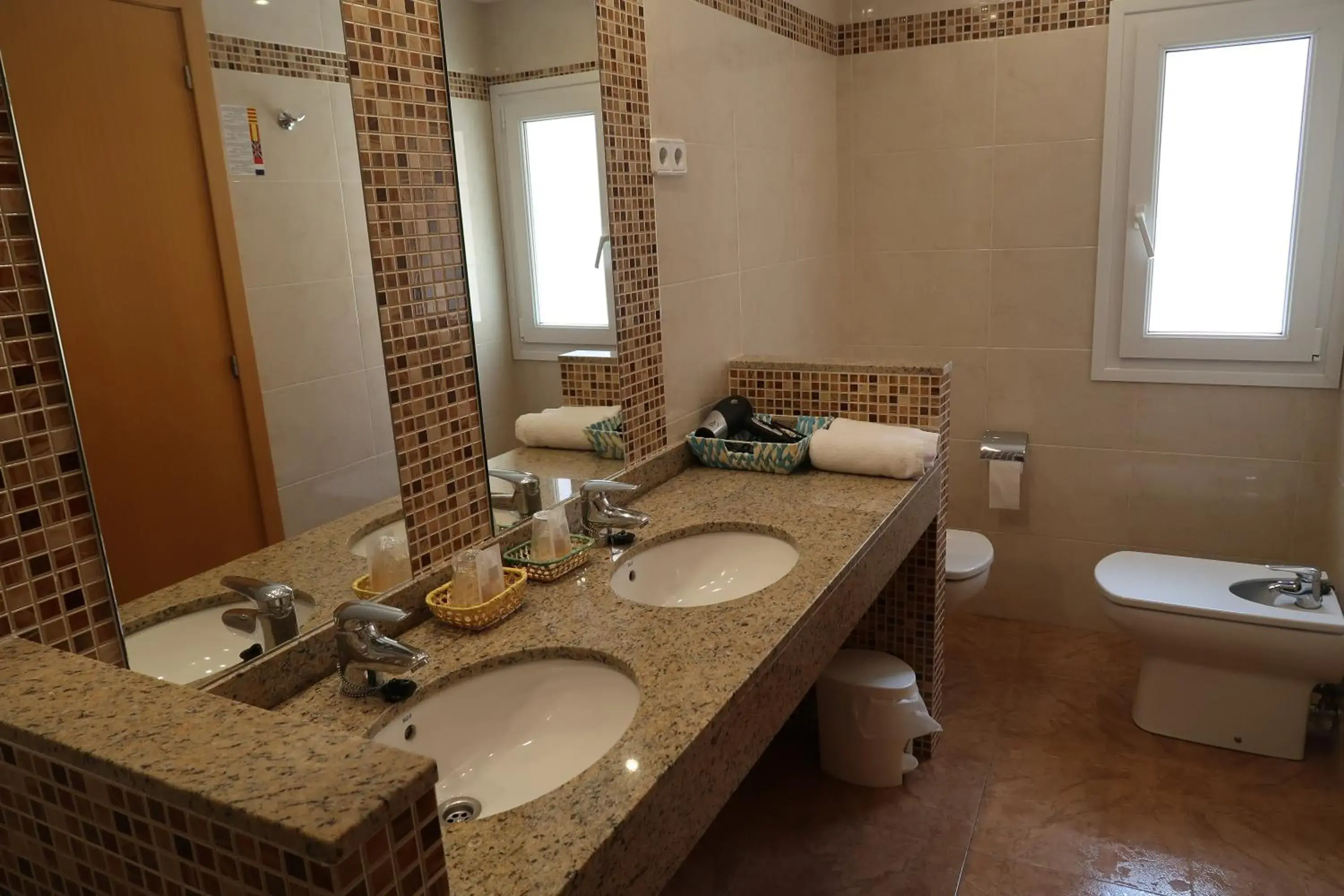 Bathroom in El Cami Hotel