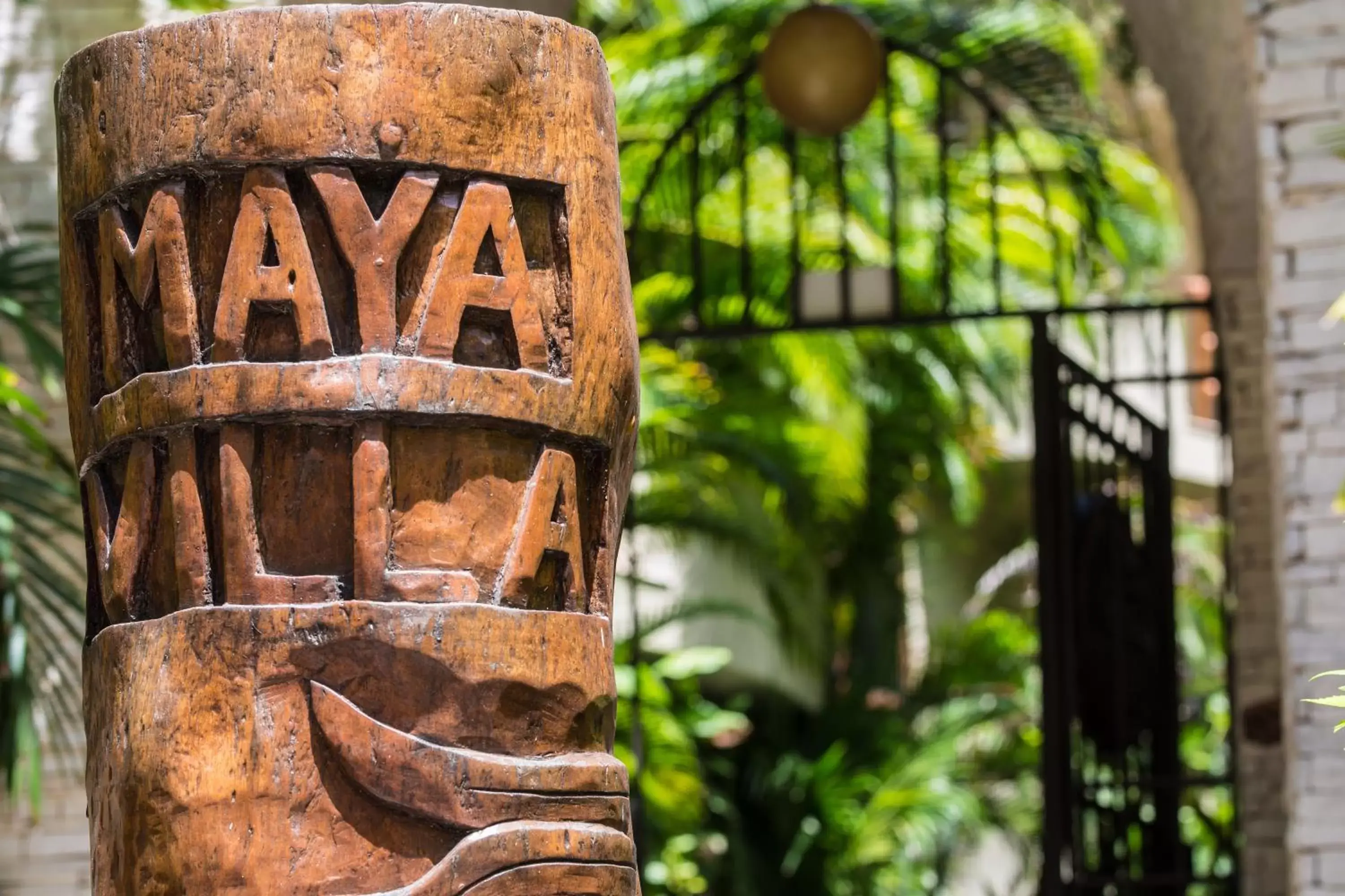 Decorative detail in Maya Villa Condo Hotel and Beachclub