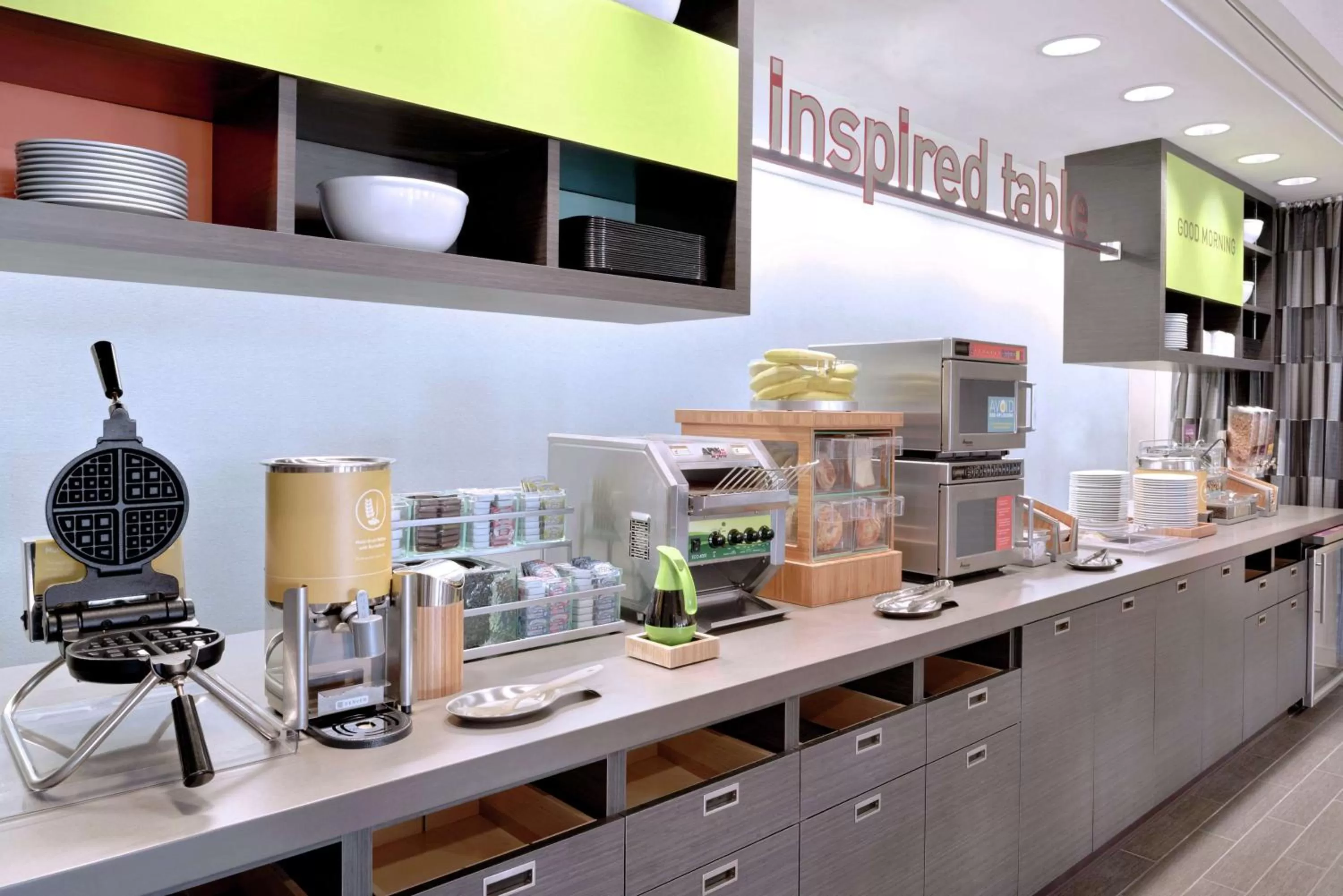 Dining area in Home2 Suites By Hilton Prattville