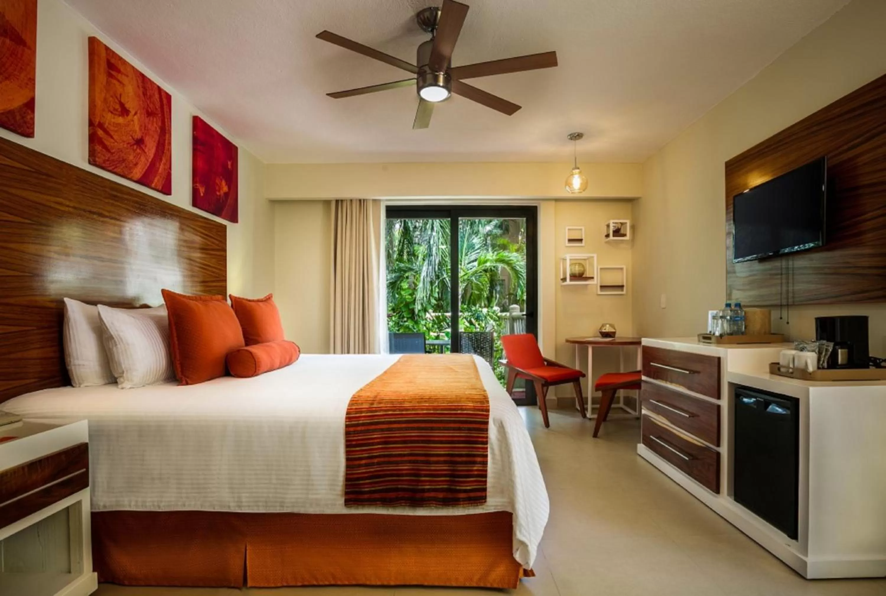 Photo of the whole room in Sunscape Sabor Cozumel