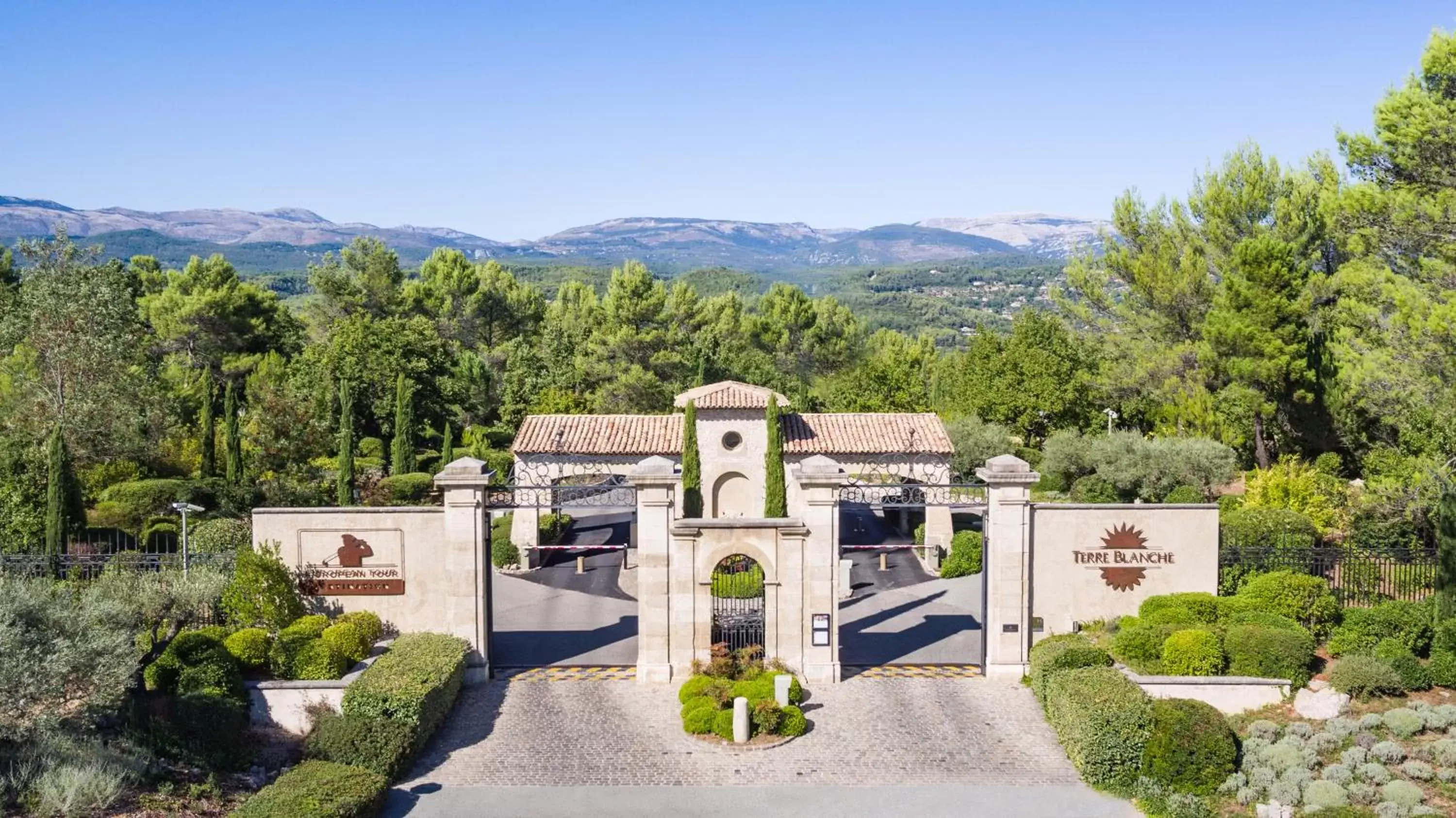 Facade/entrance in Terre Blanche Hotel Spa Golf Resort