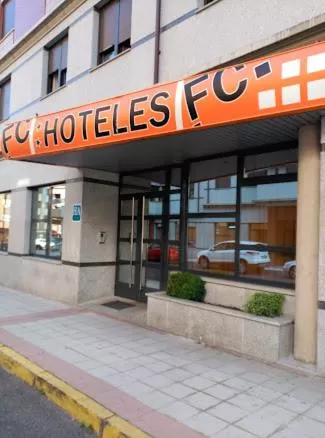 Facade/entrance in Apartahotel FC Catedral