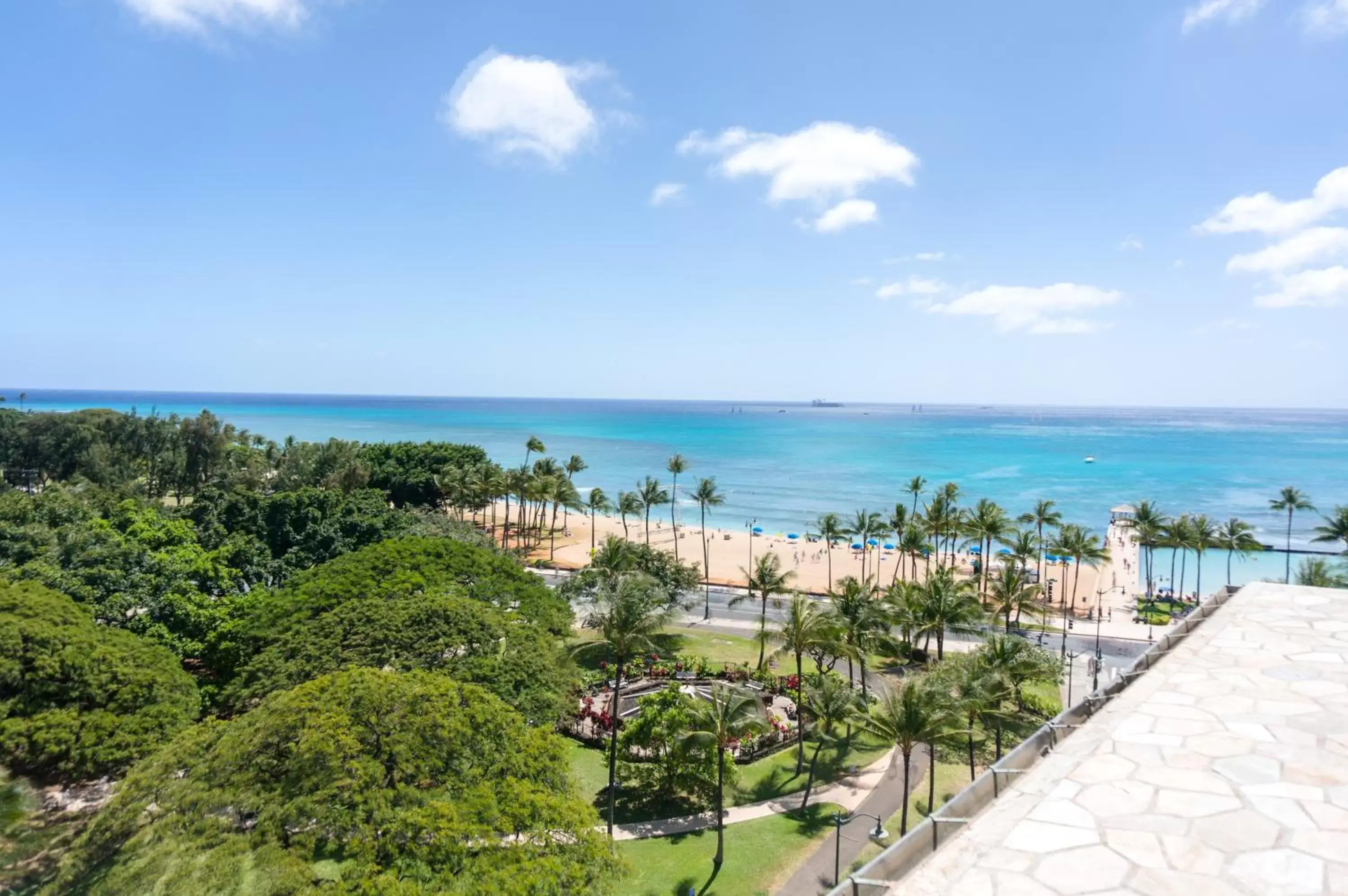 Nearby landmark, Sea View in Castle Waikiki Grand Hotel