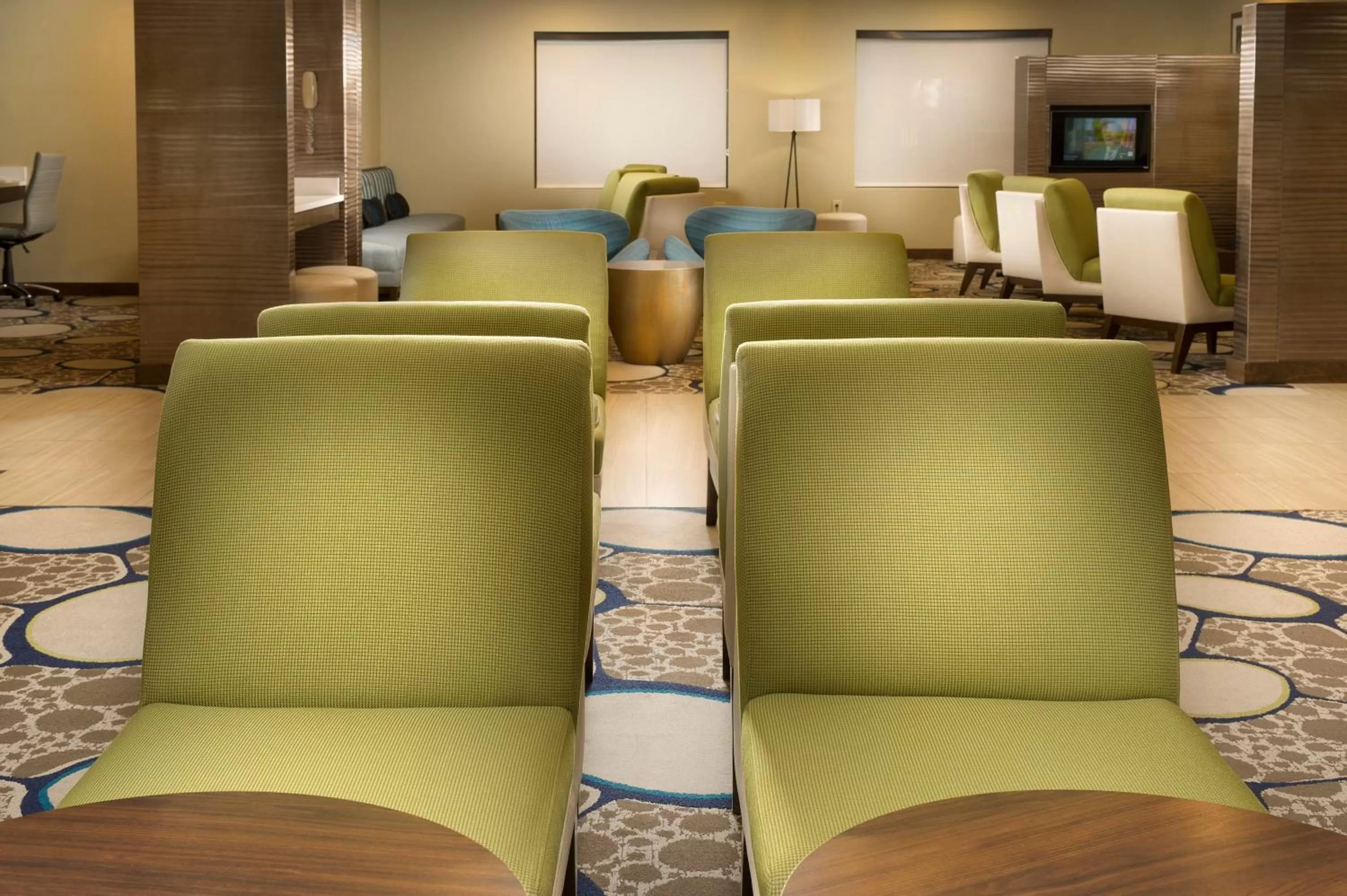 Lounge or bar in Holiday Inn El Paso Airport by IHG
