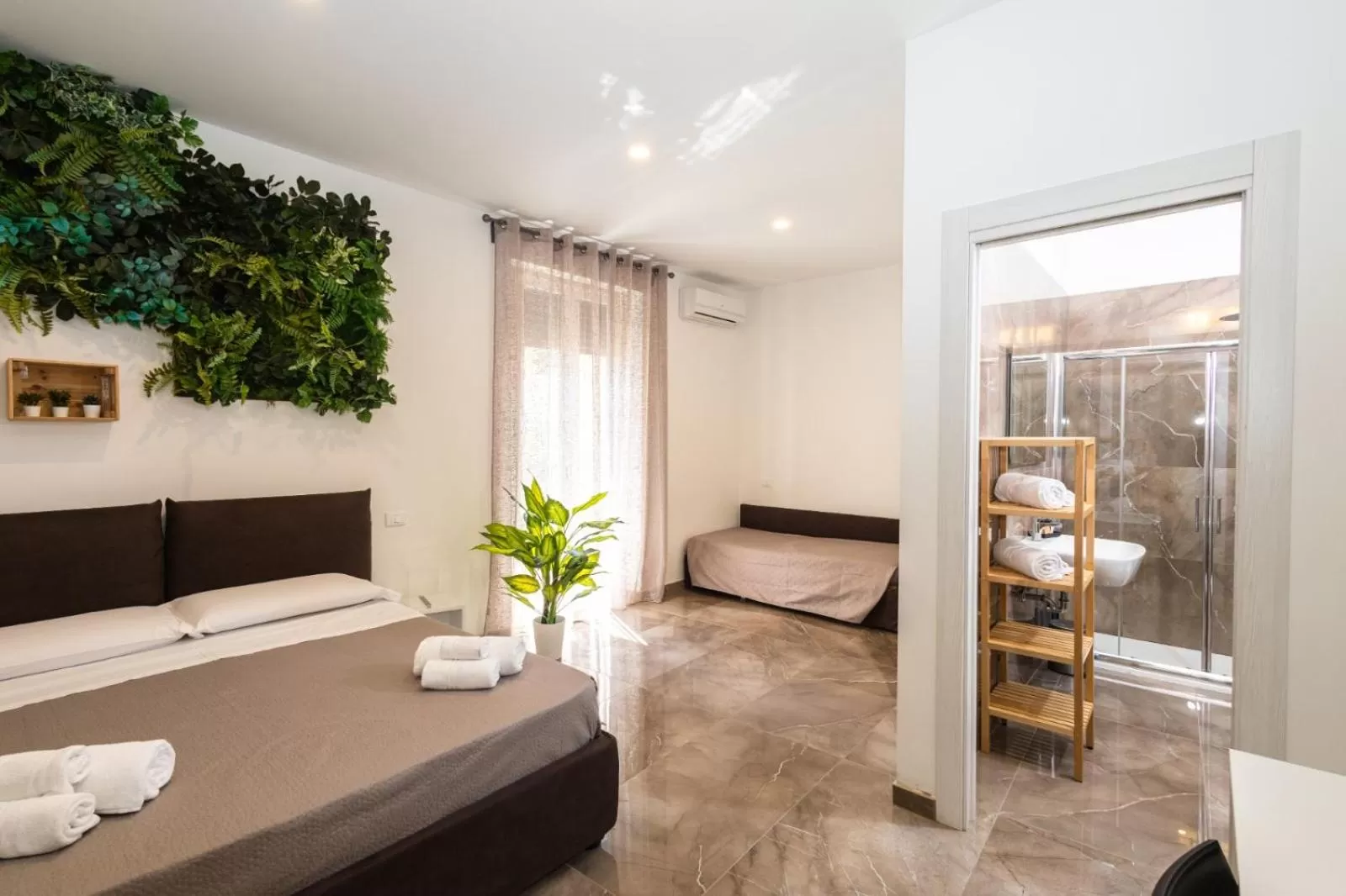 Shower in suebi rooms