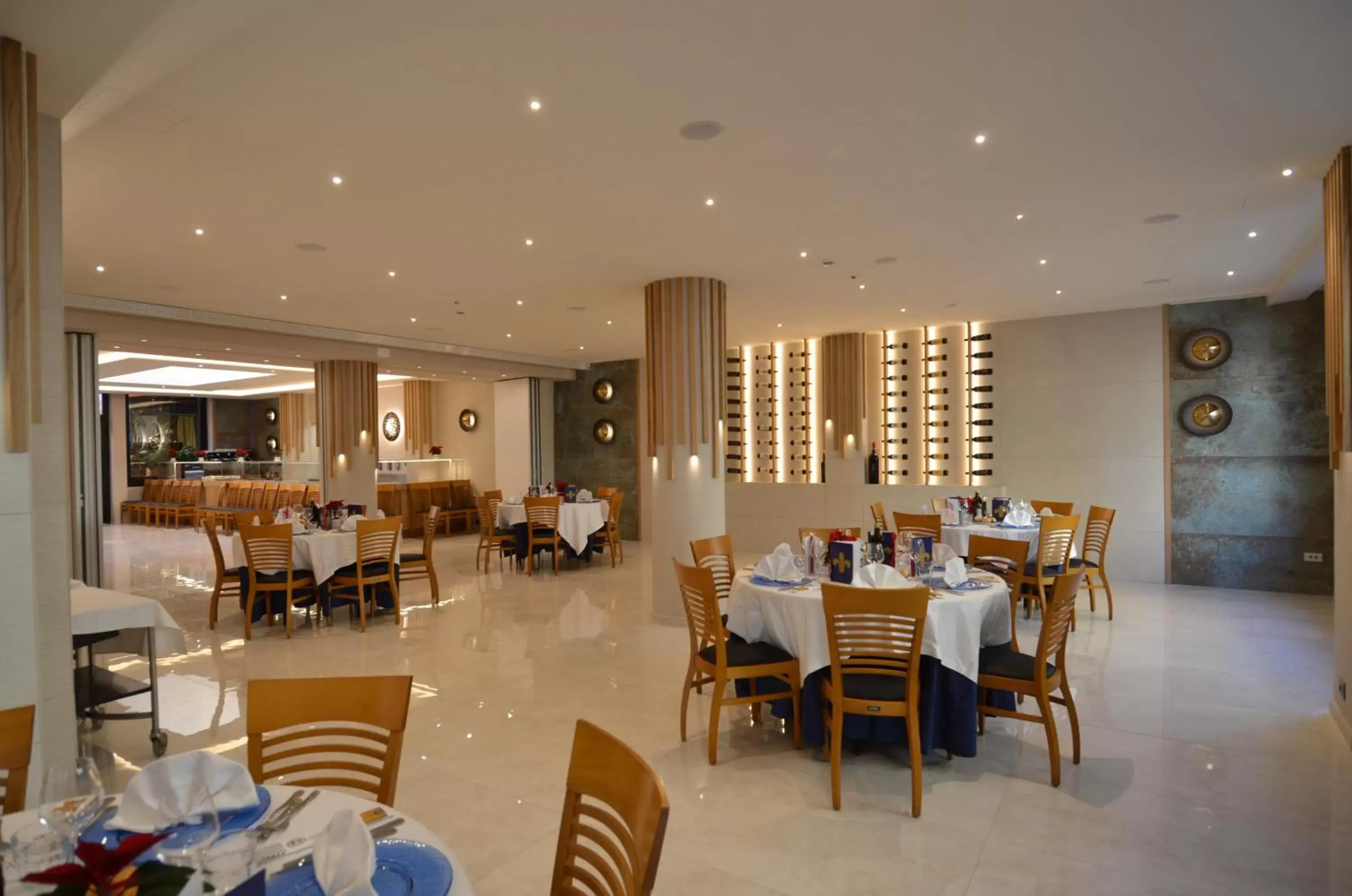 Restaurant/Places to Eat in Hotel Ristorante Toscana