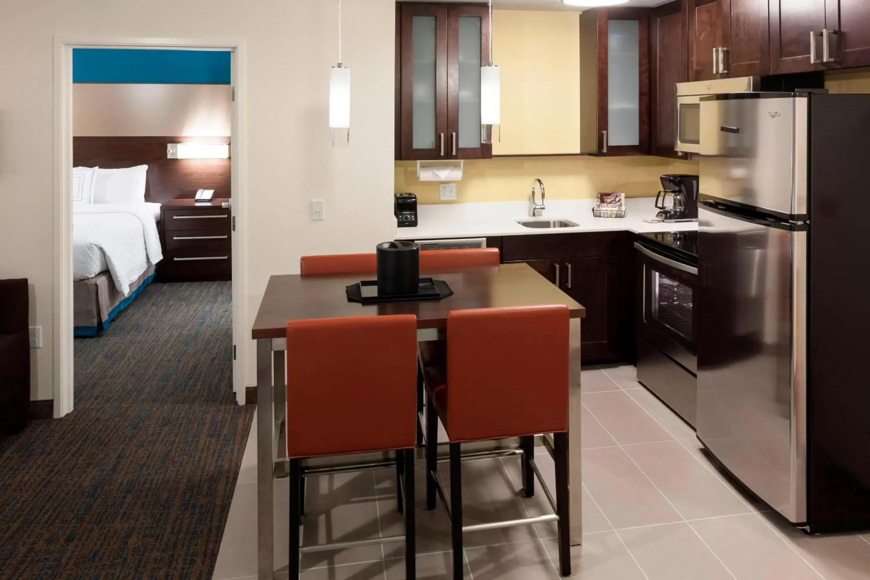 Kitchen or kitchenette, Kitchen/Kitchenette in Residence Inn by Marriott Fort Lauderdale Airport & Cruise Port