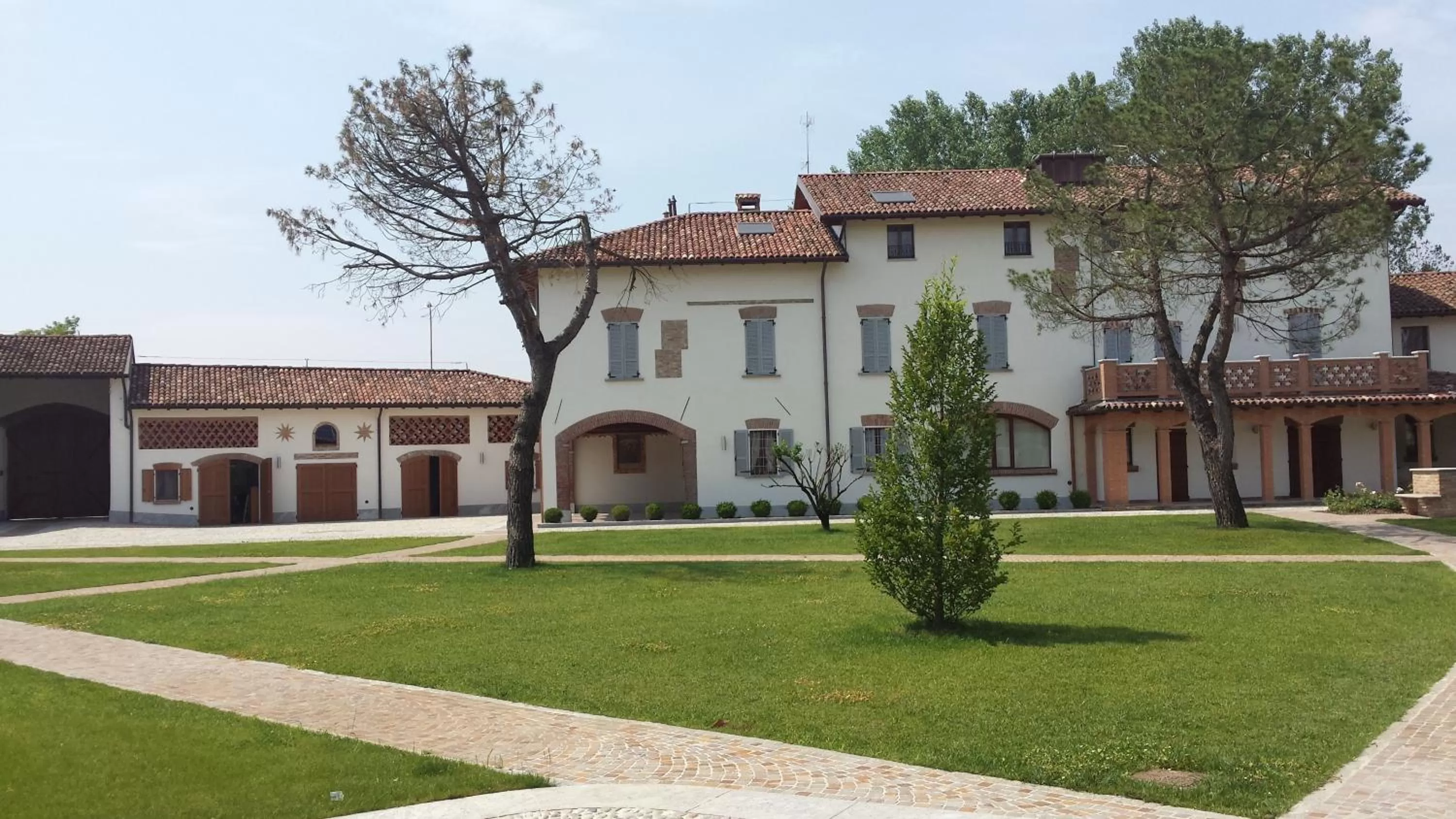 Property building in Hotel Sesmones