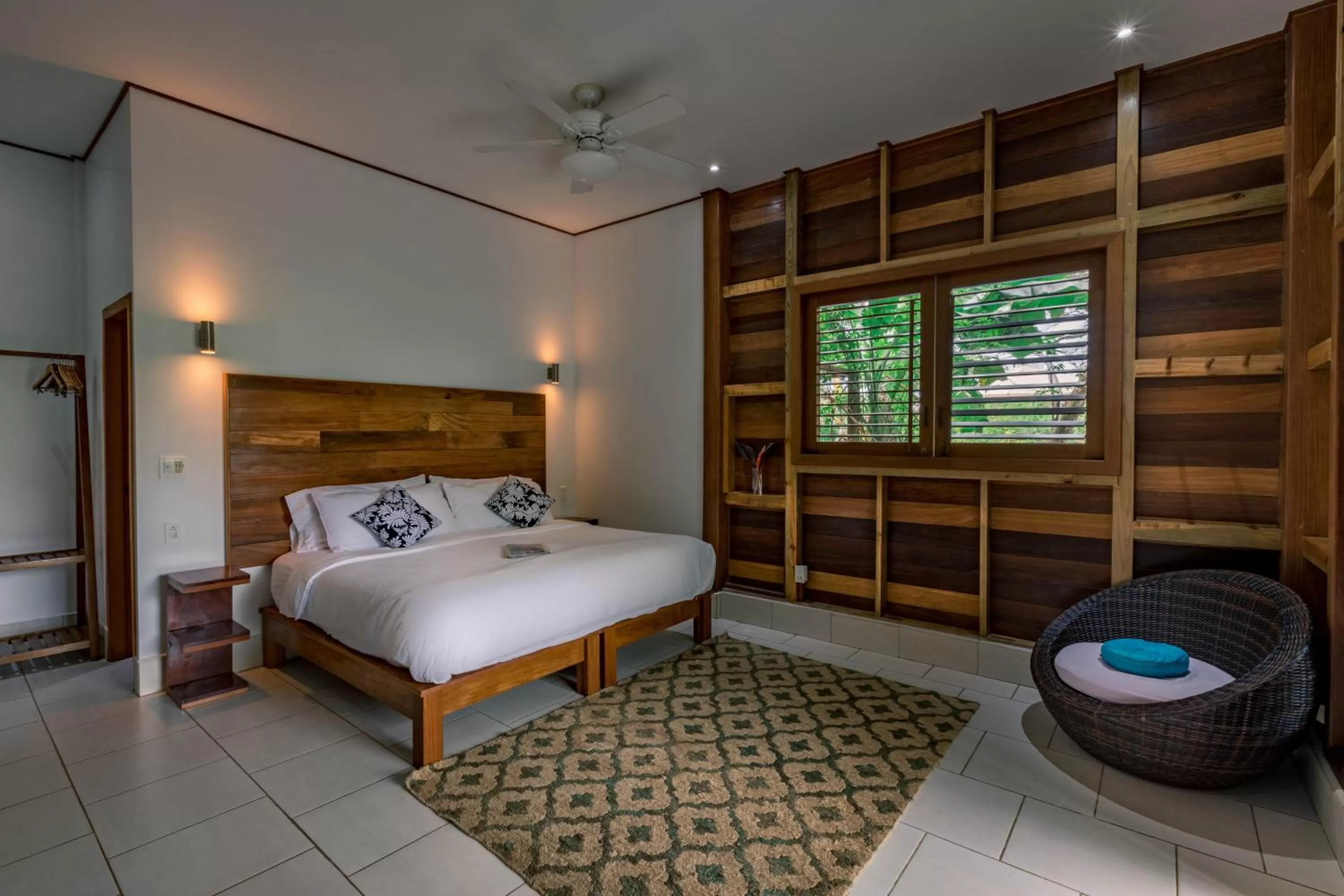 Bed in The Hummingbird