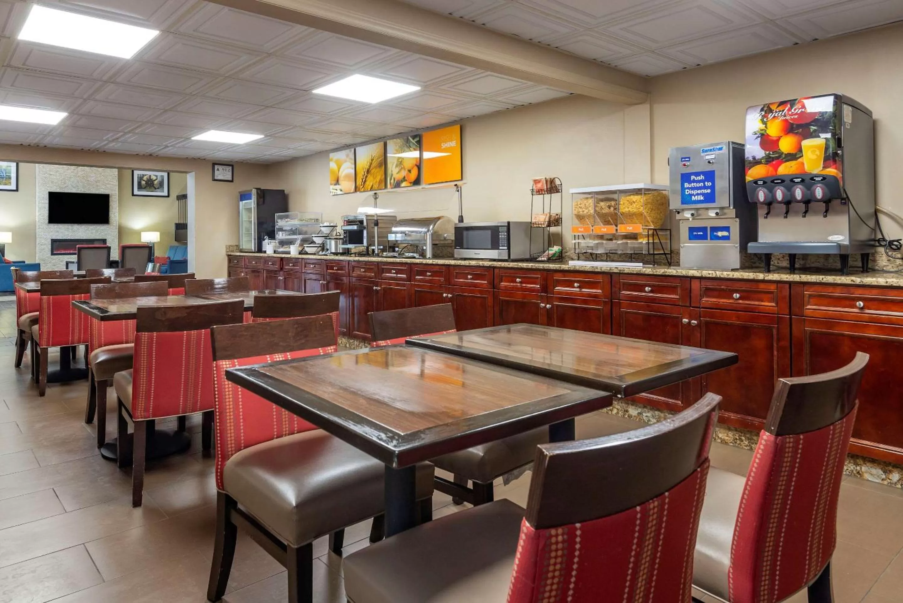 Restaurant/places to eat in Comfort Inn Matthews / Charlotte