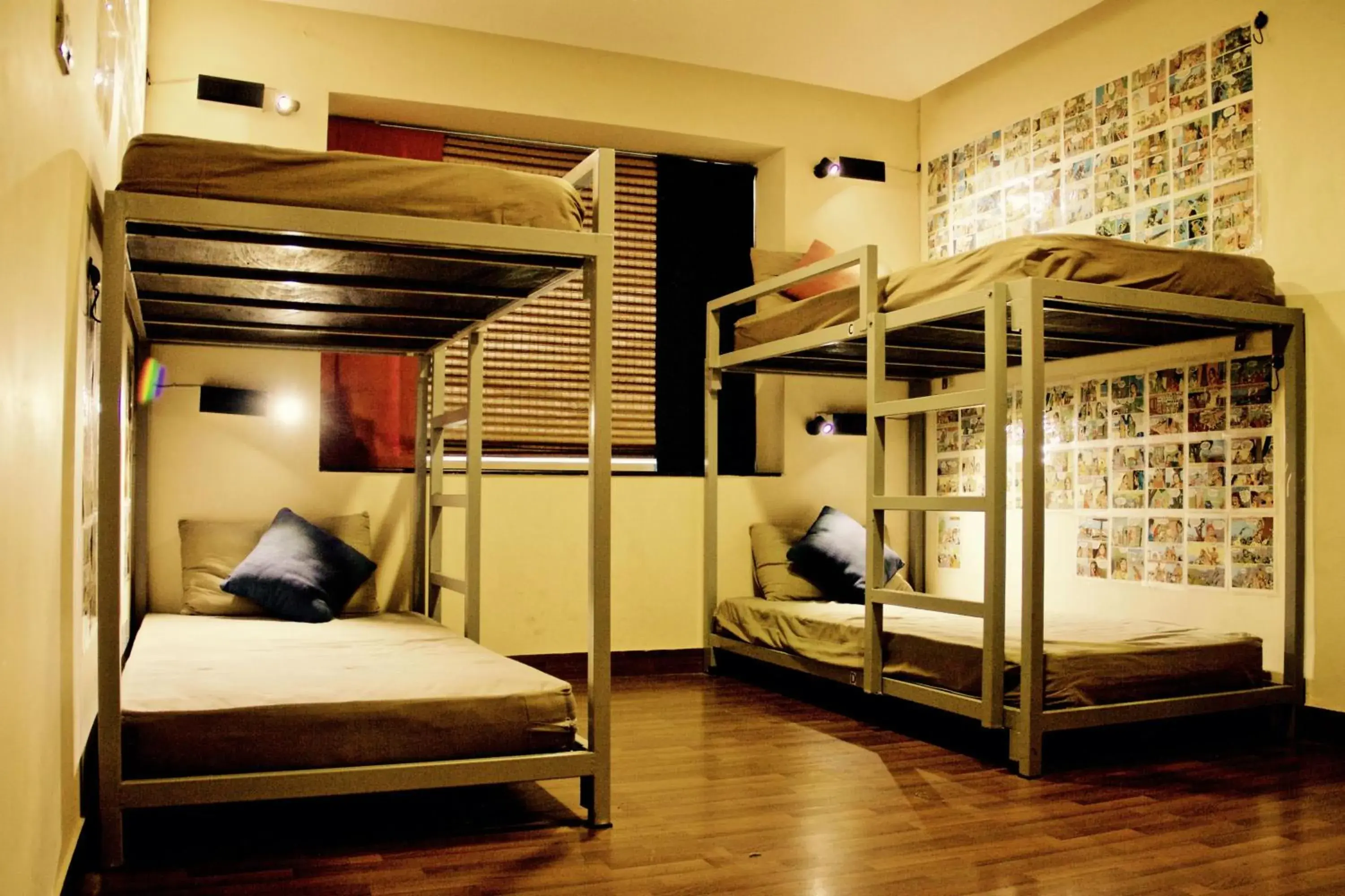 Bunk Bed in goSTOPS Delhi - Rooms & Dorms
