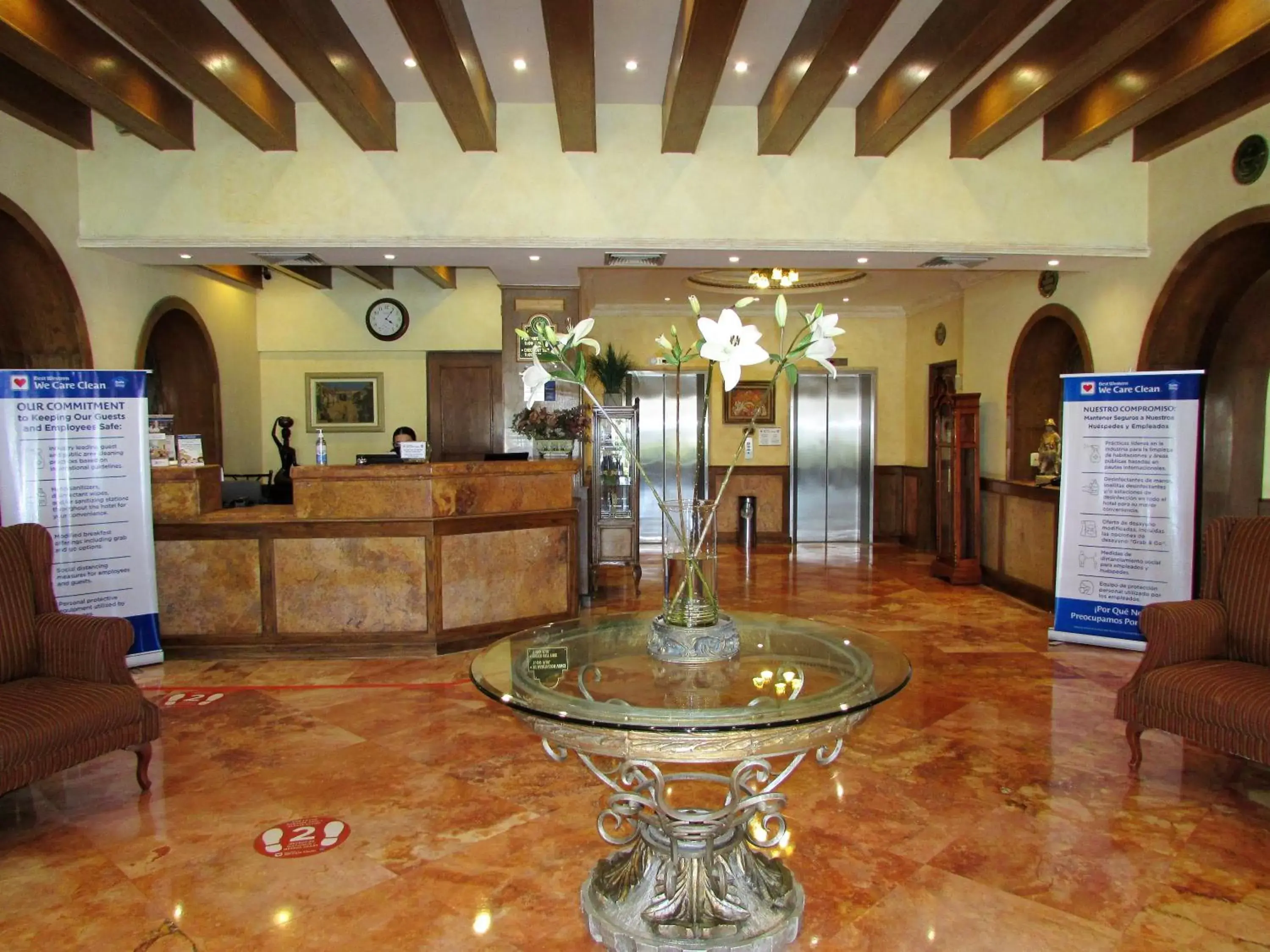 Lobby or reception in Best Western Hotel Posada Del Rio Express Lobby or reception in Best Western Hotel Posada Del Rio Express