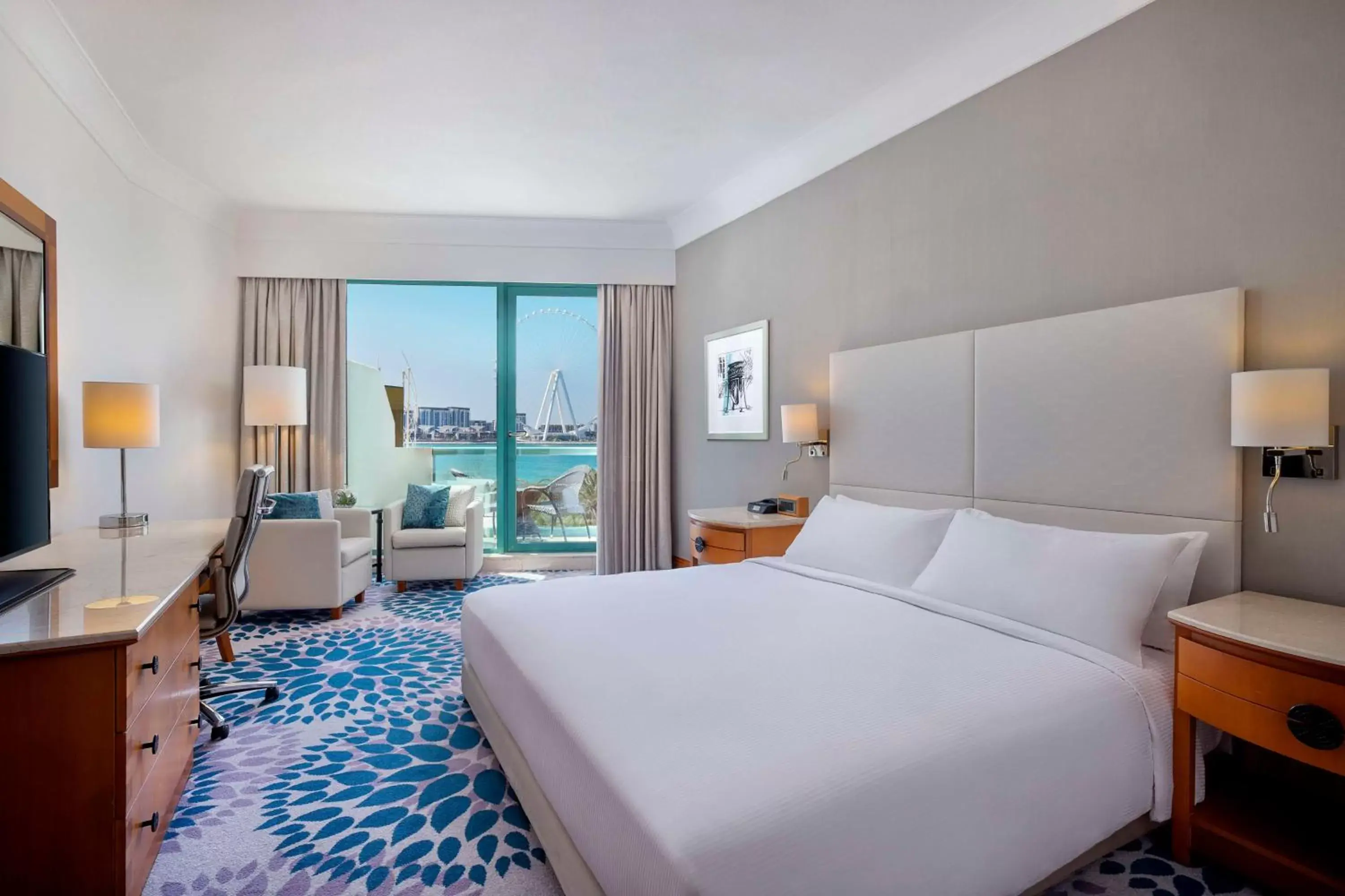 Bedroom, Bed in Hilton Dubai Jumeirah
