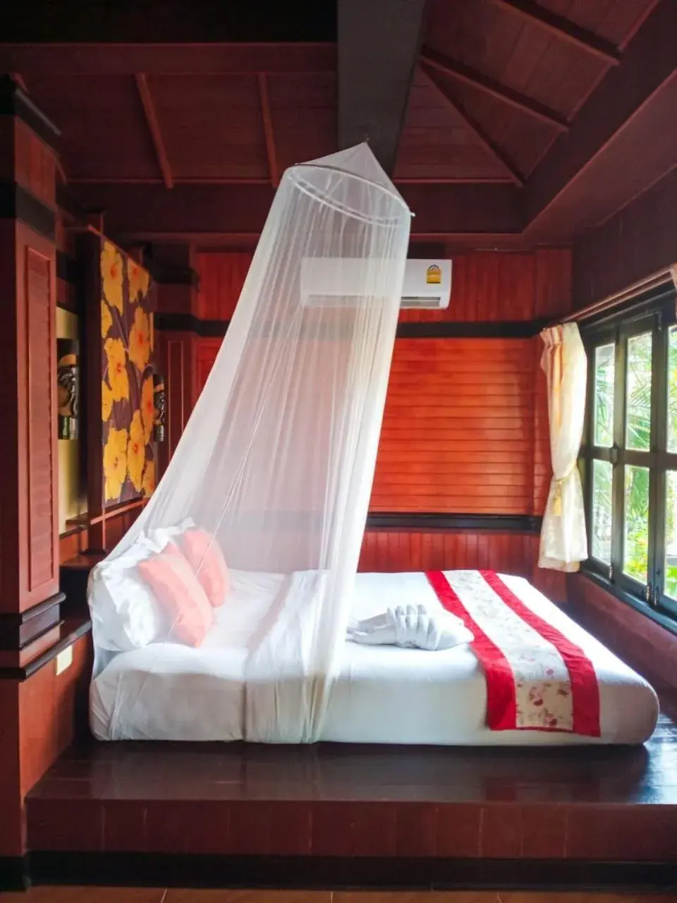 Bed in Baan Laanta Resort & Spa - SHA PLUS