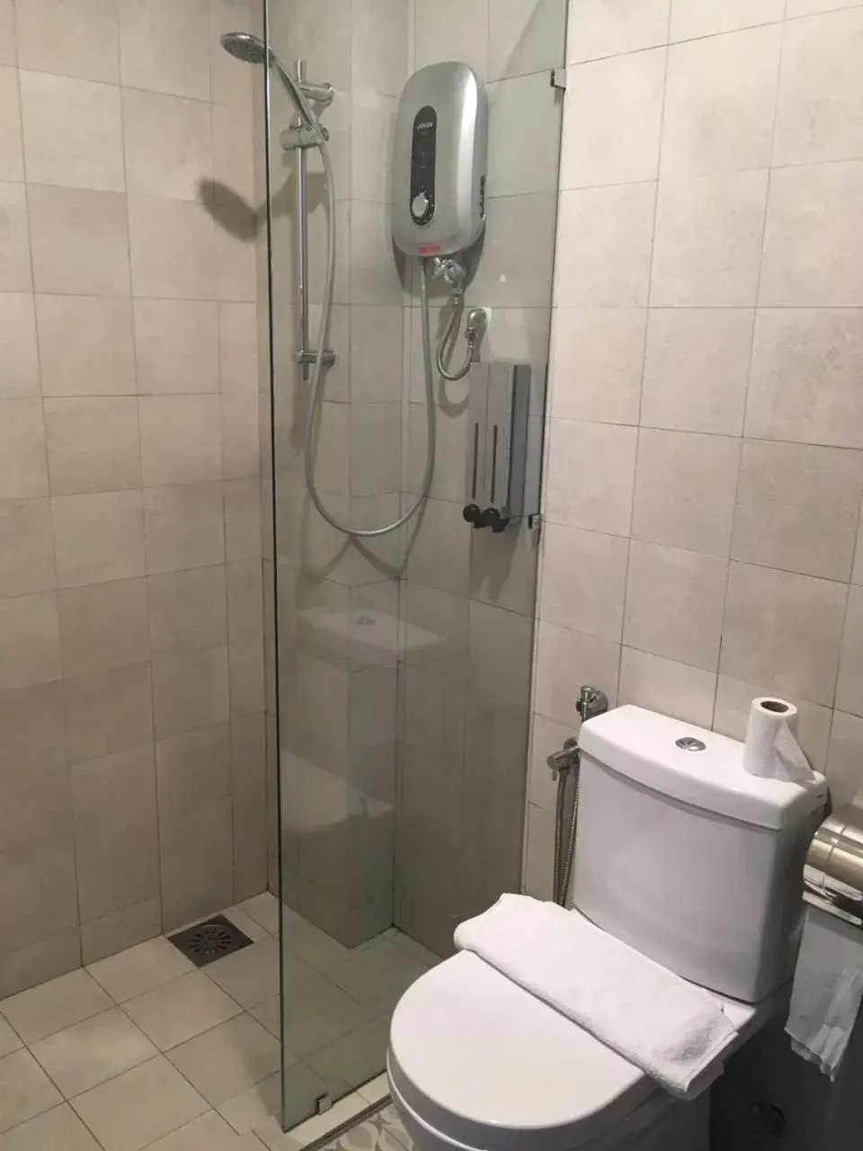 Bathroom in Hotel 1000 Miles