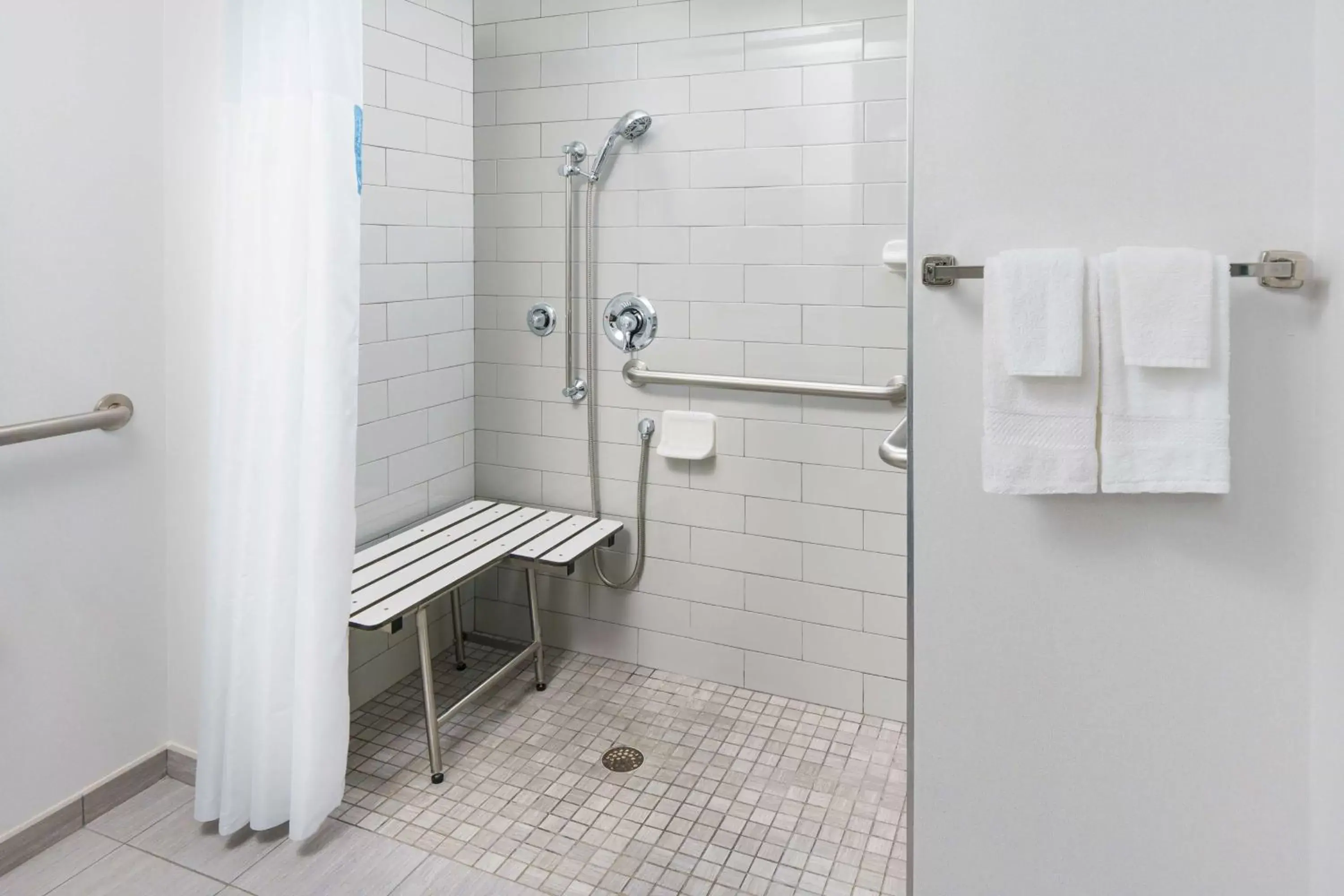 Bathroom in Hampton Inn - Washington DC/White House