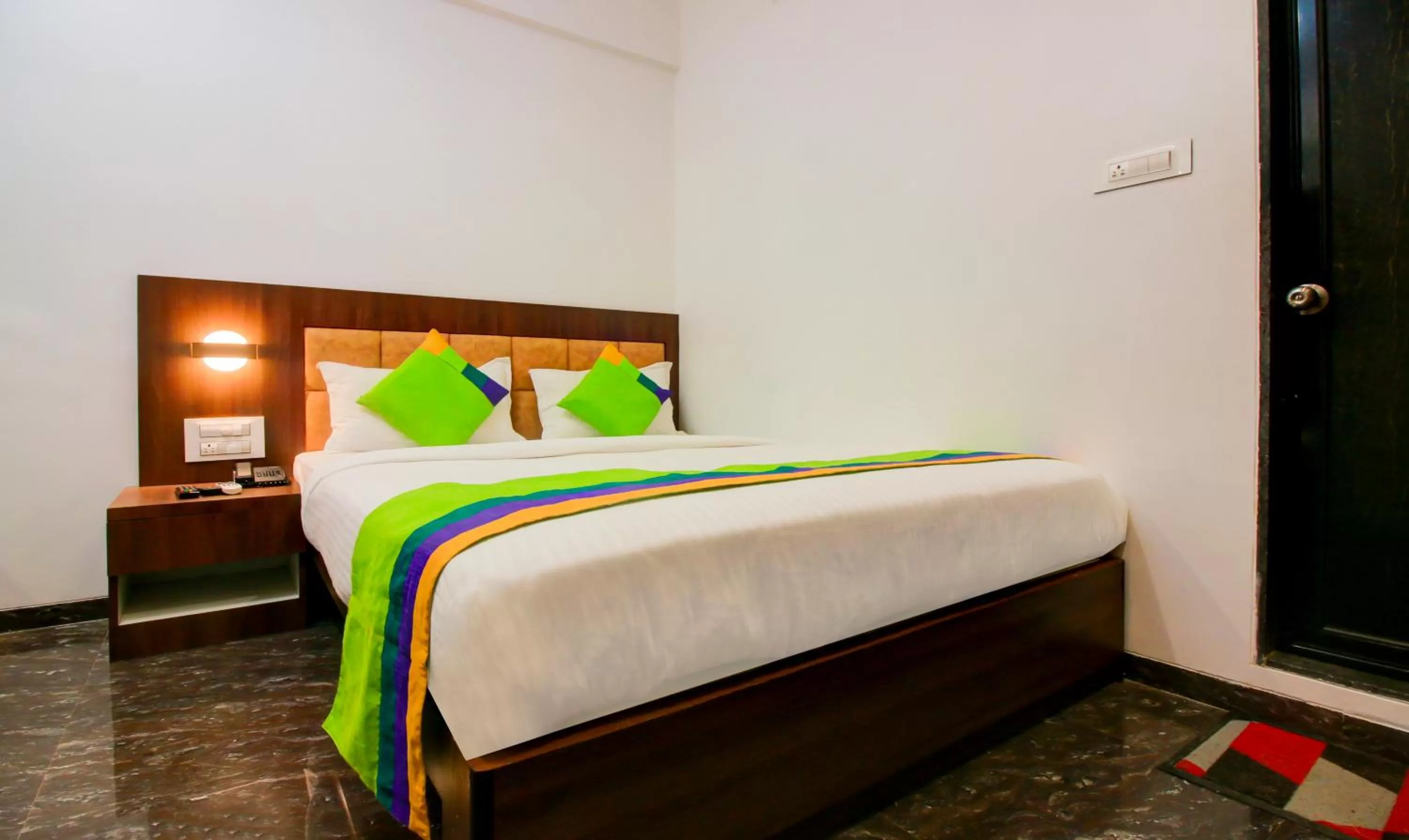 Bedroom, Bed in Treebo Arvind Residency