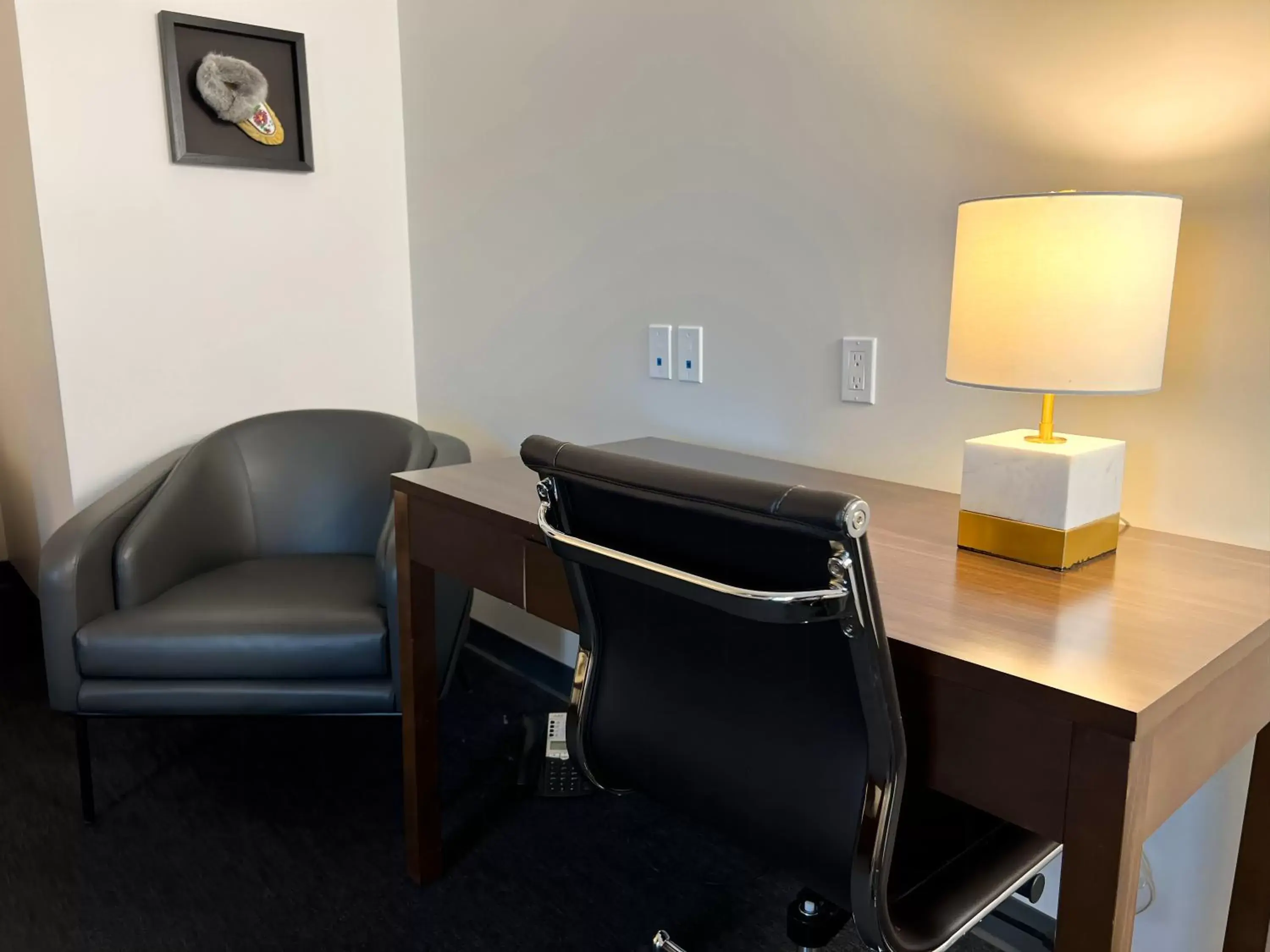 Decorative detail, Seating Area in Edgewater Hotel