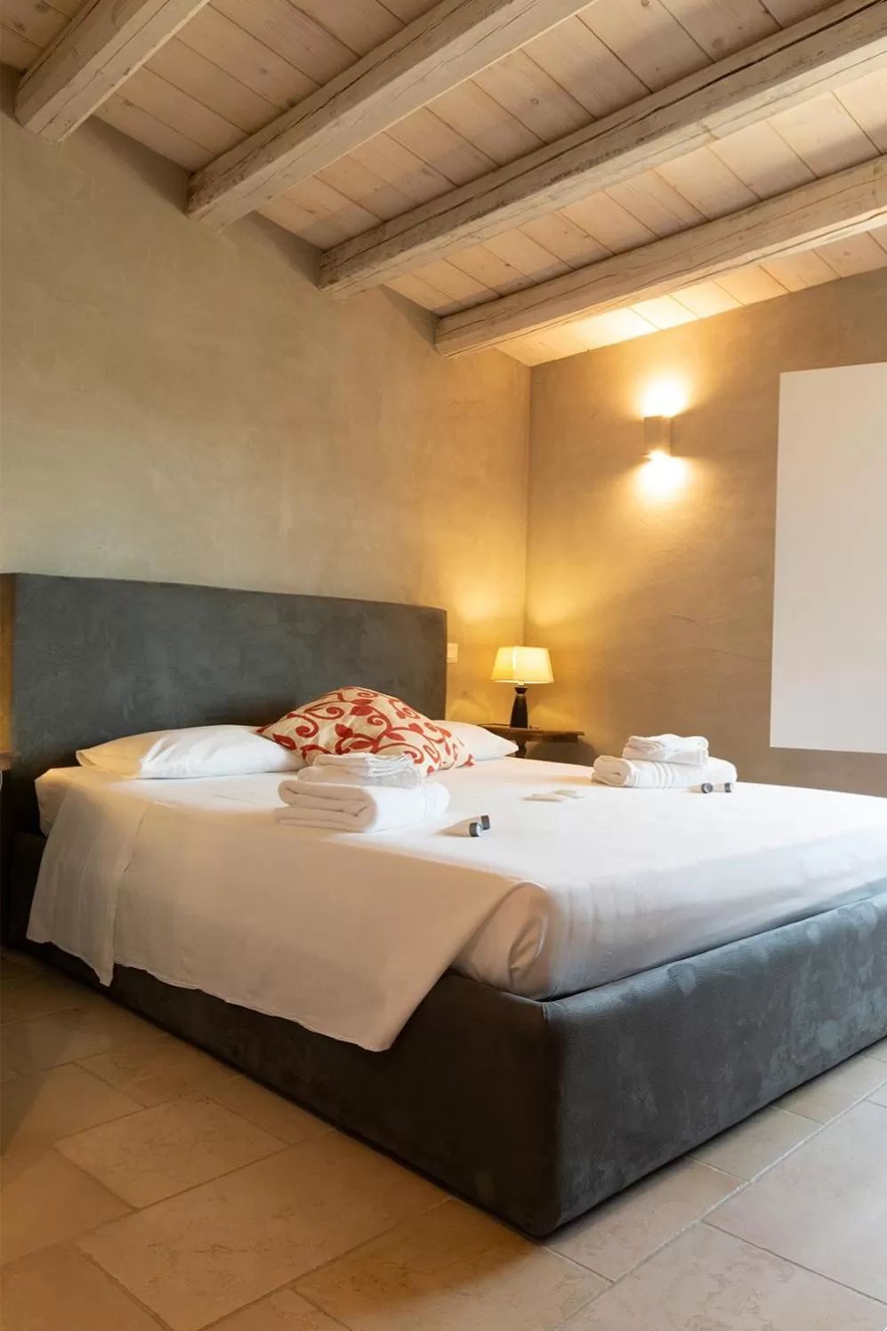 Bed in Graffiti Living - Affittacamere