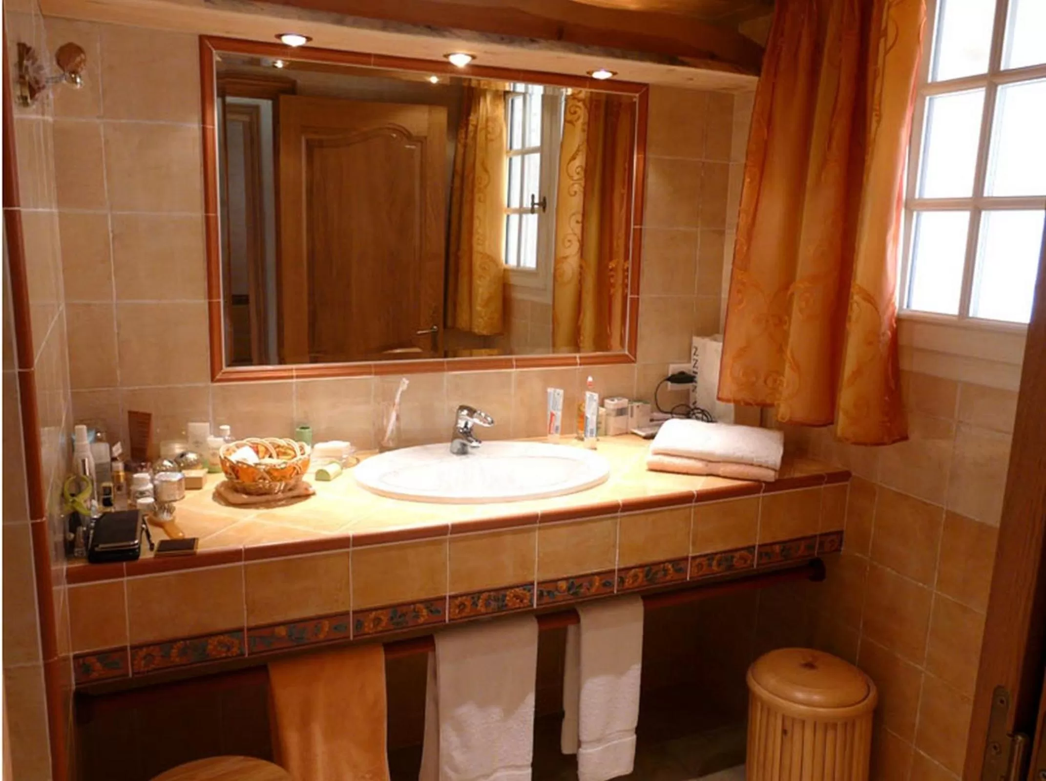 Bathroom in L' Escapade Hôtel & Restaurant