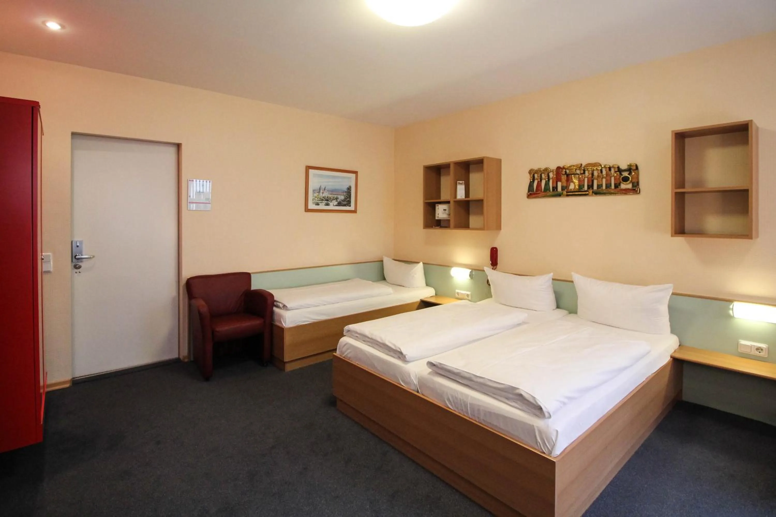 Photo of the whole room, Bed in Hotel Sachsenhof