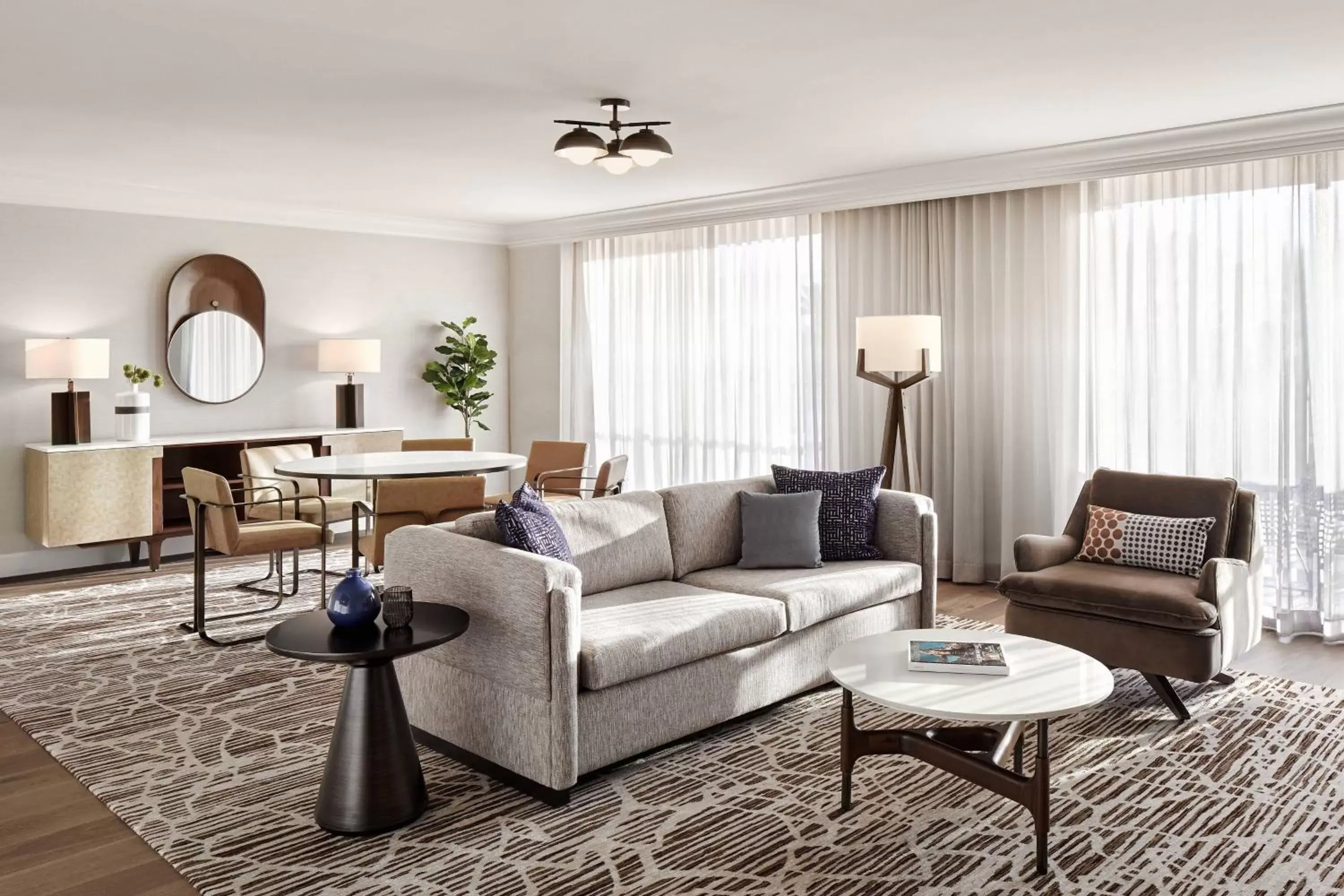 Bedroom, Seating Area in JW Marriott Desert Springs Resort & Spa