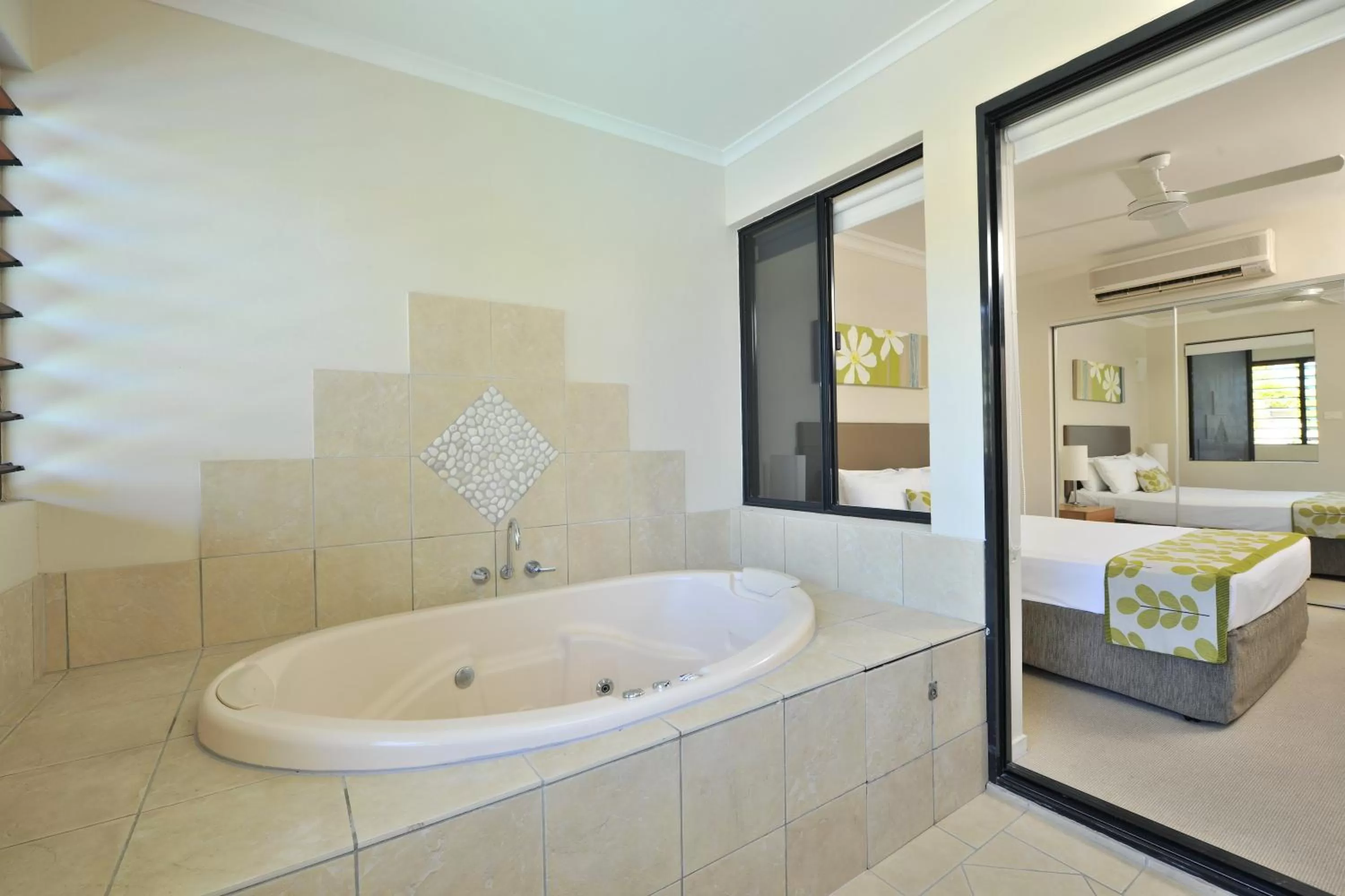 Decorative detail in Mantra Heritage