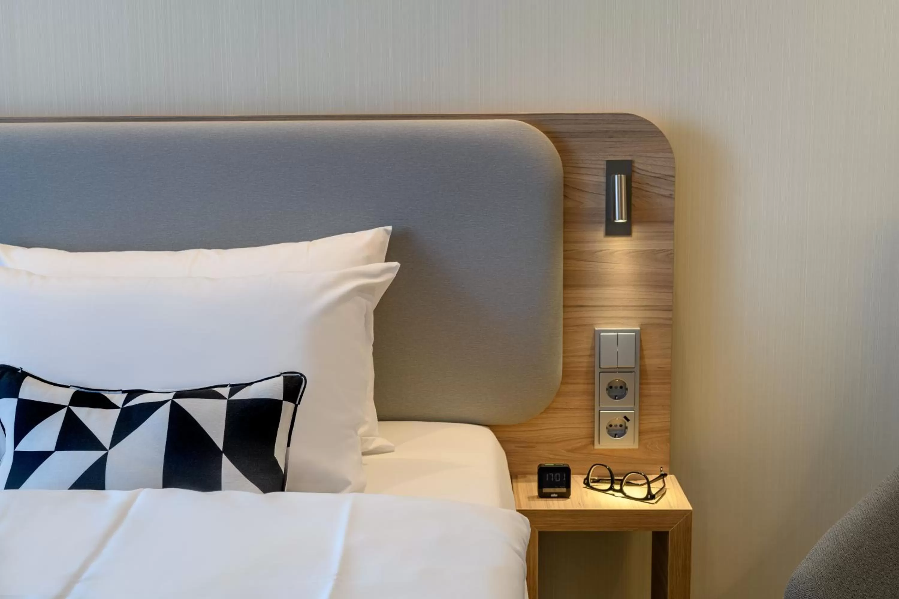 Staff, Bed in Holiday Inn Express - Fulda by IHG