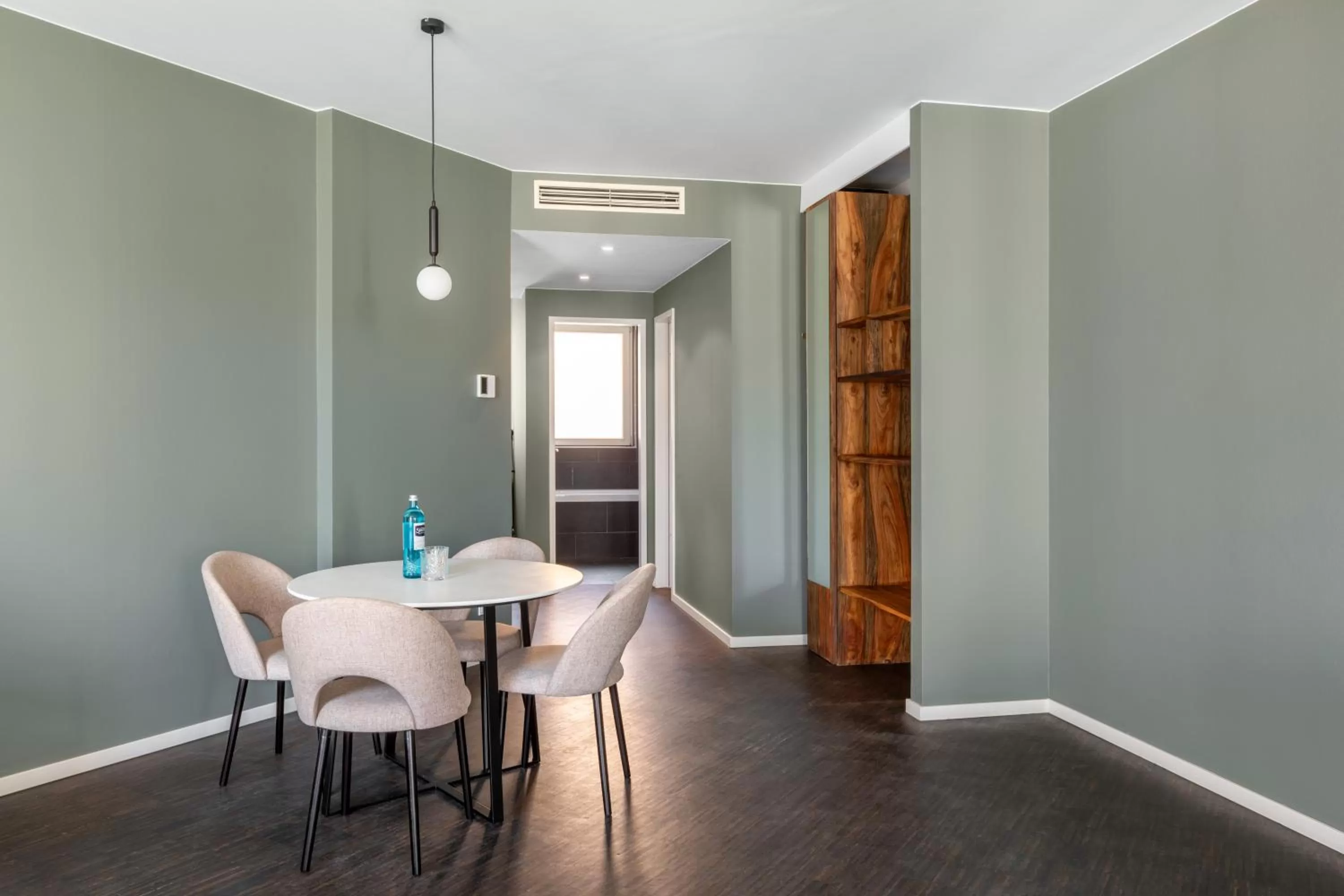 Dining area in Numa Berlin Boxer