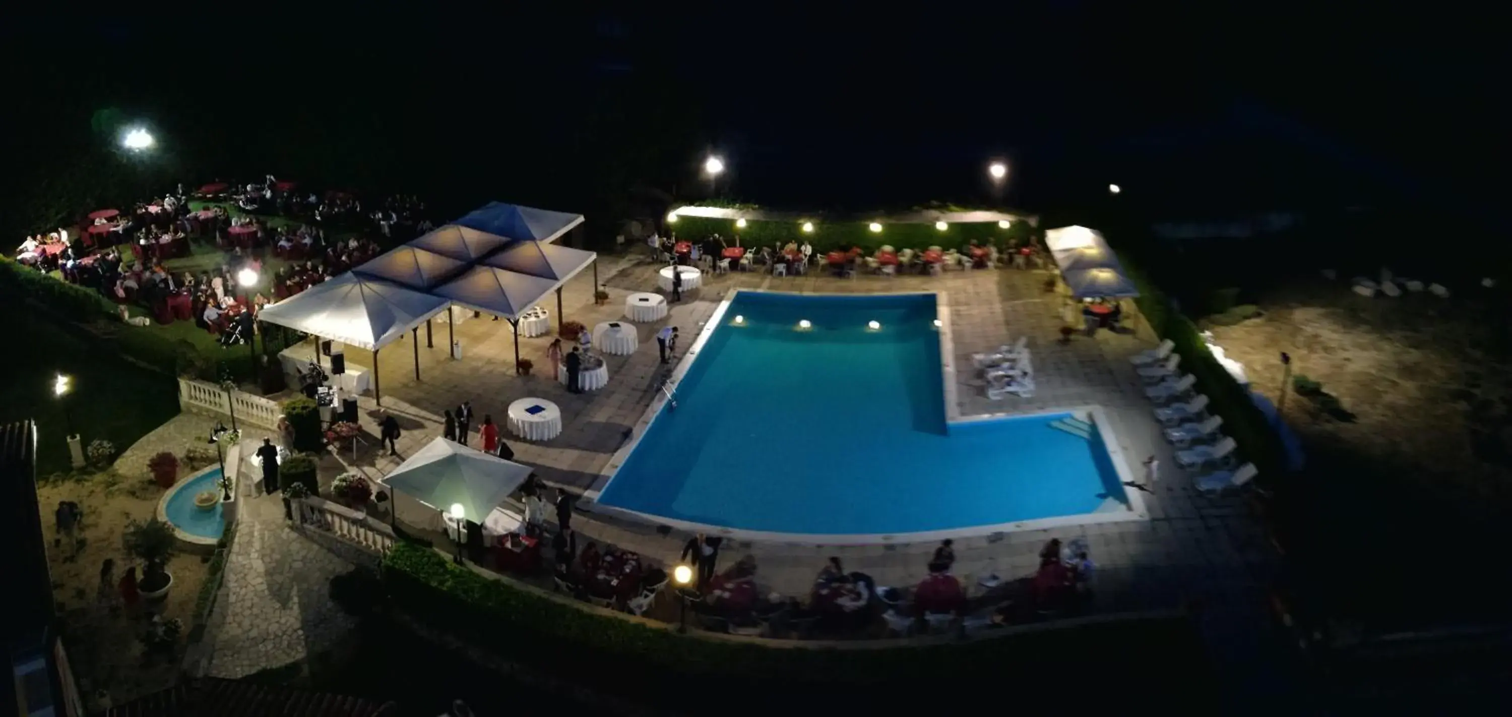 Pool View in FILIPPONE HOTEL&RISTORANTE