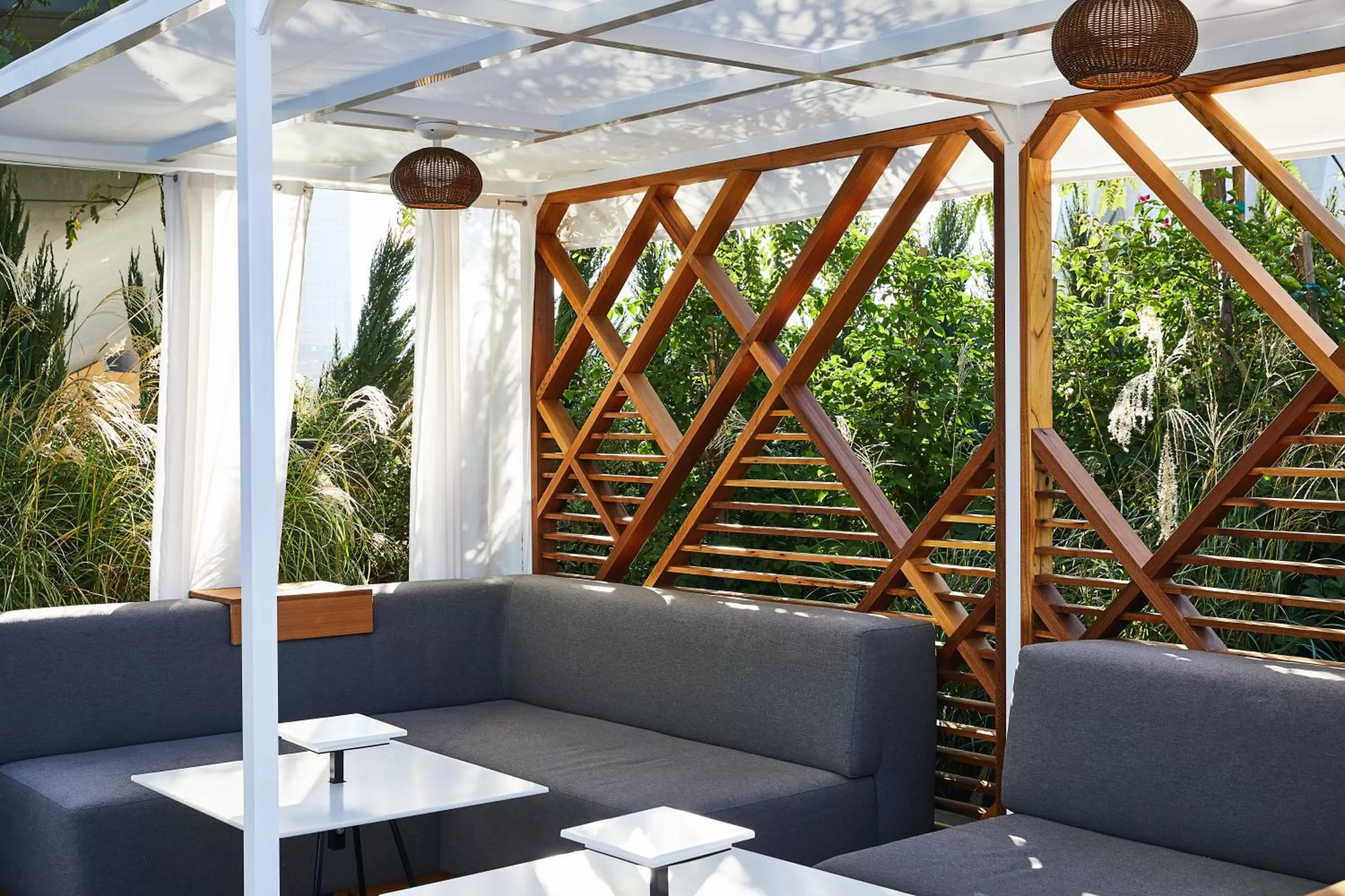 Restaurant/places to eat in Kimpton Sawyer Hotel by IHG