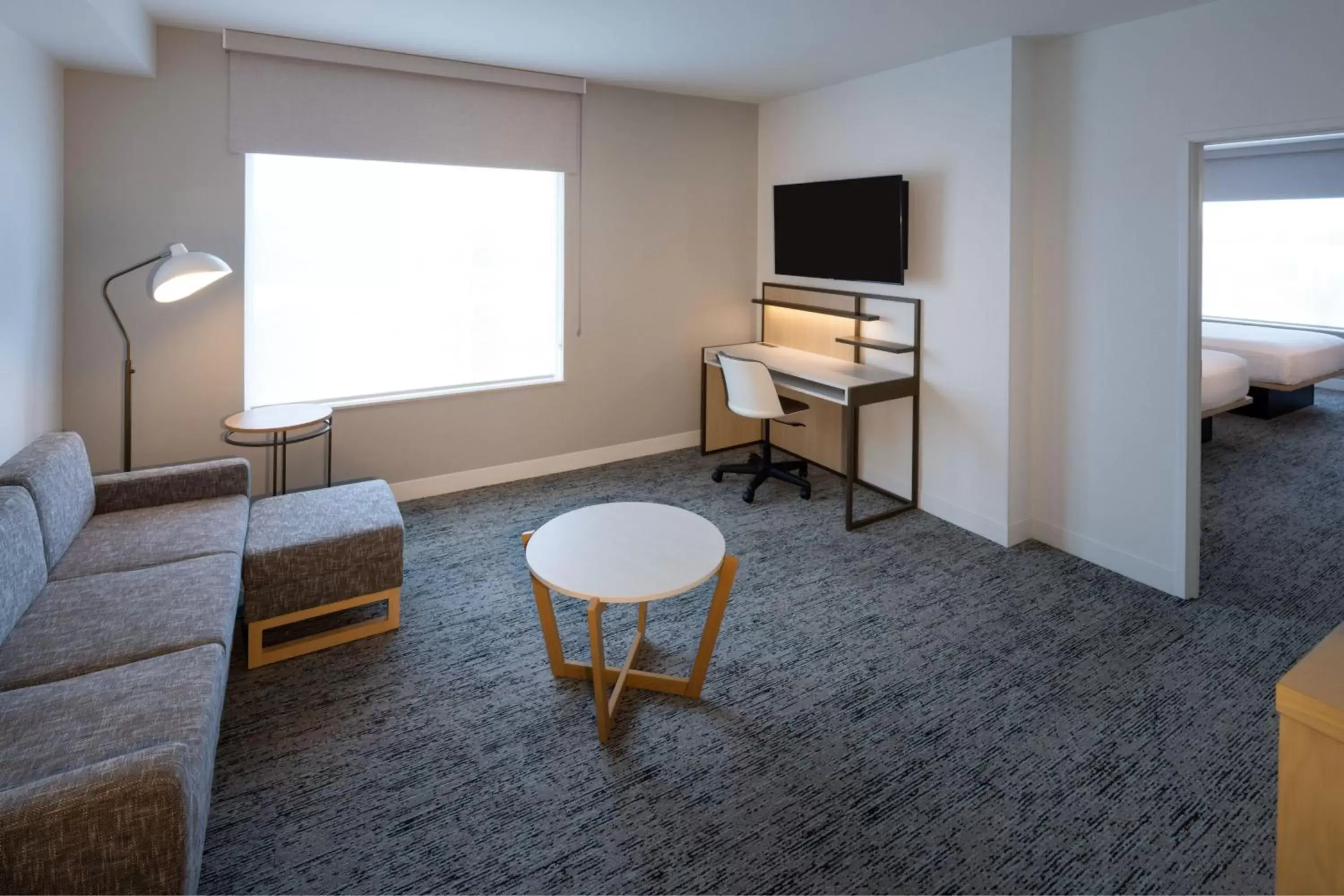 Bedroom, TV/Entertainment Center in TownePlace Suites by Marriott Ellensburg